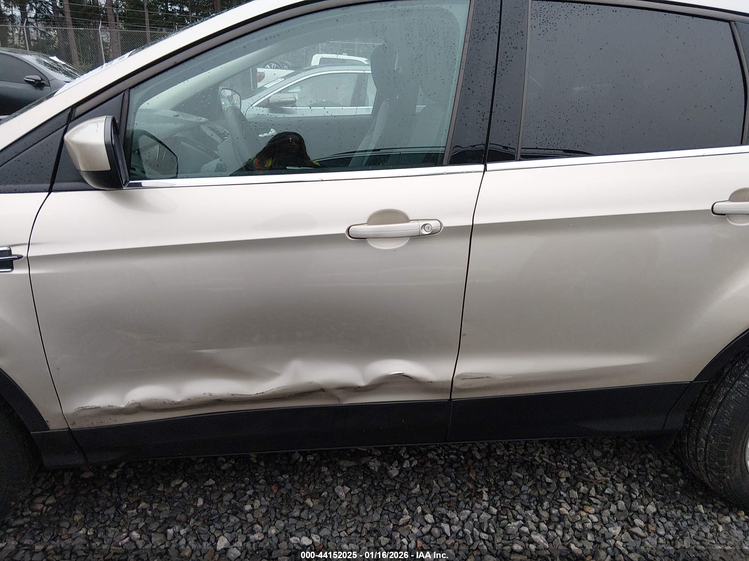 FORD ESCAPE image 6