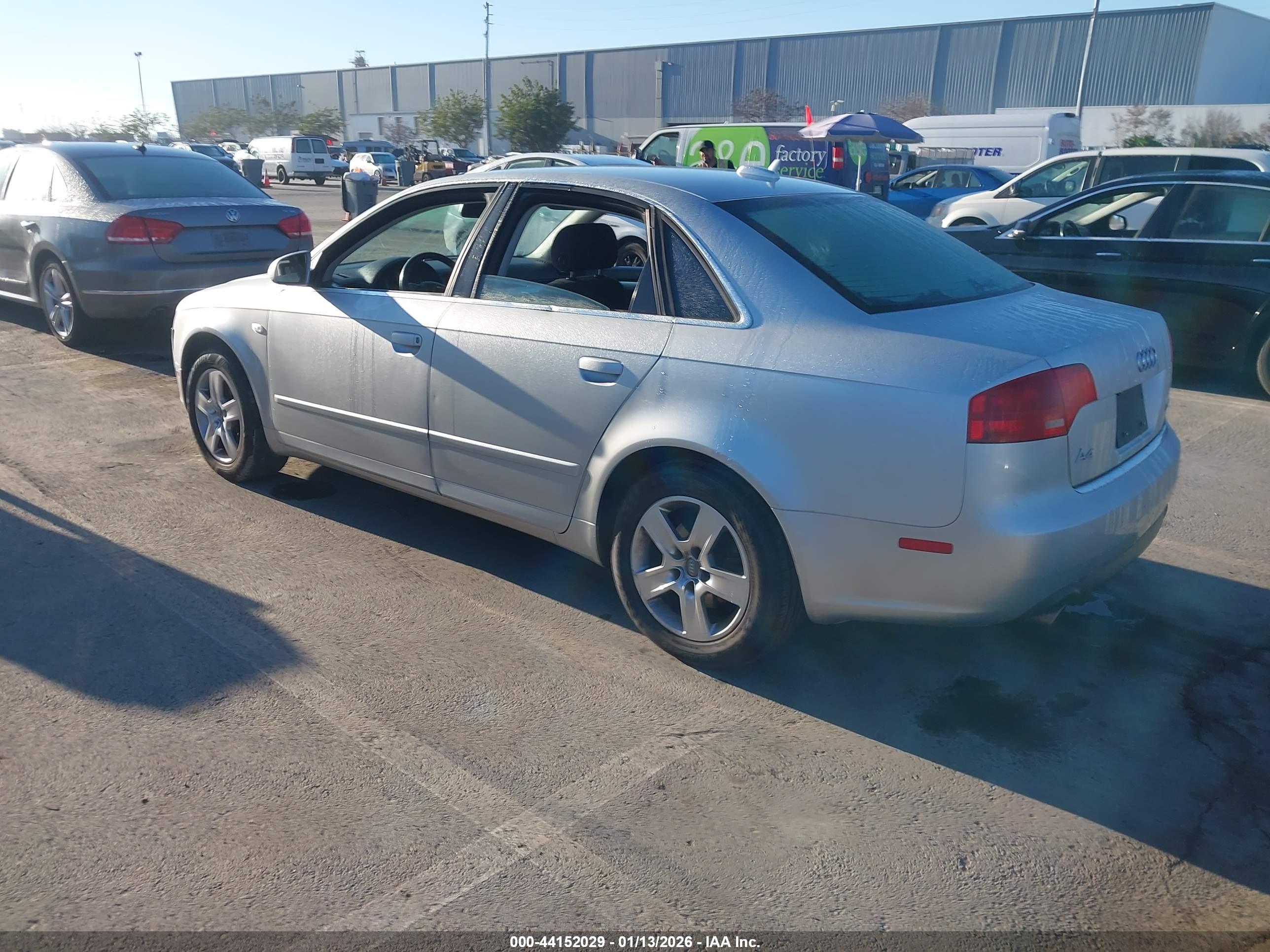 AUDI A4 image 3