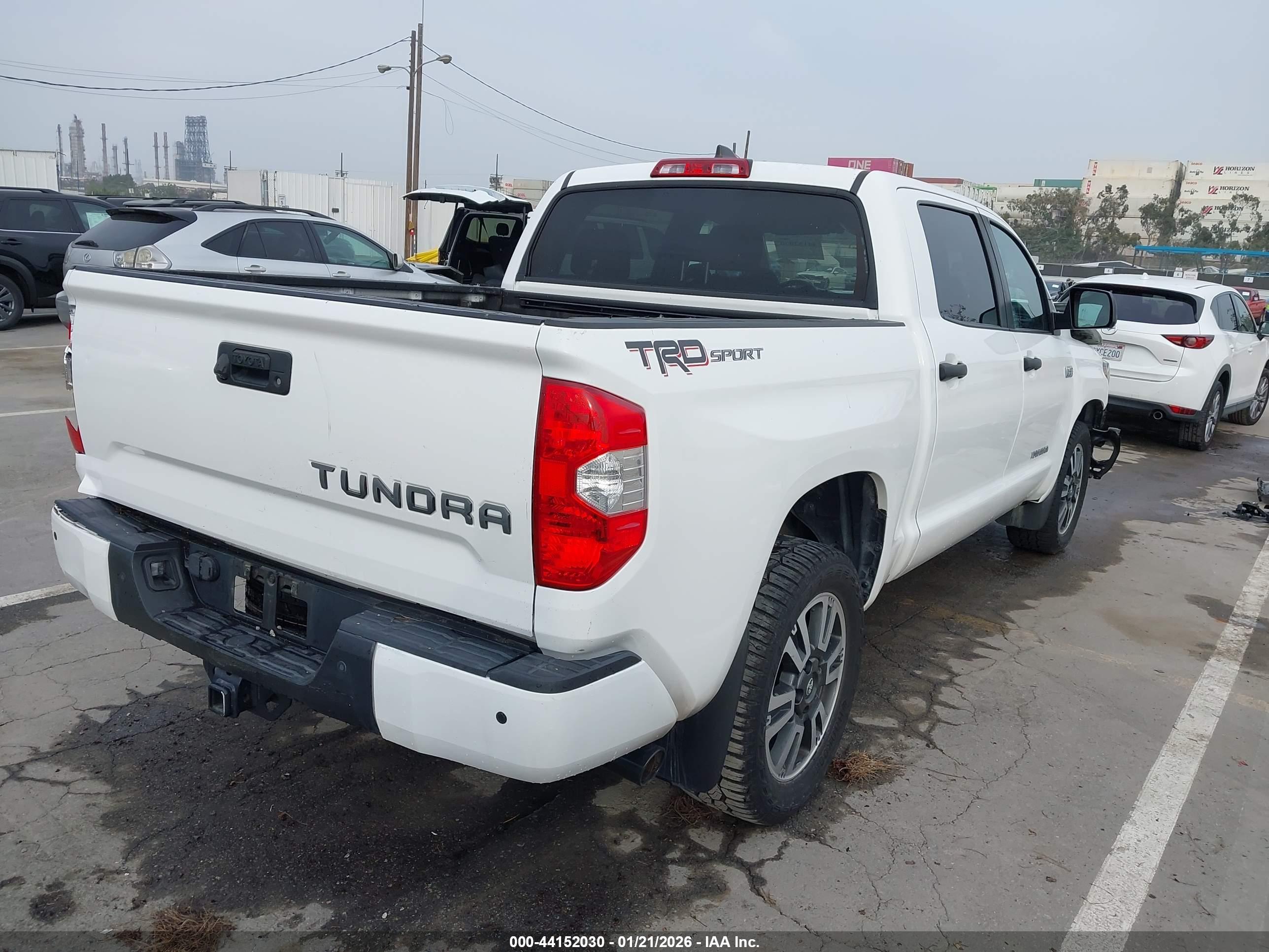 TOYOTA TUNDRA image 4