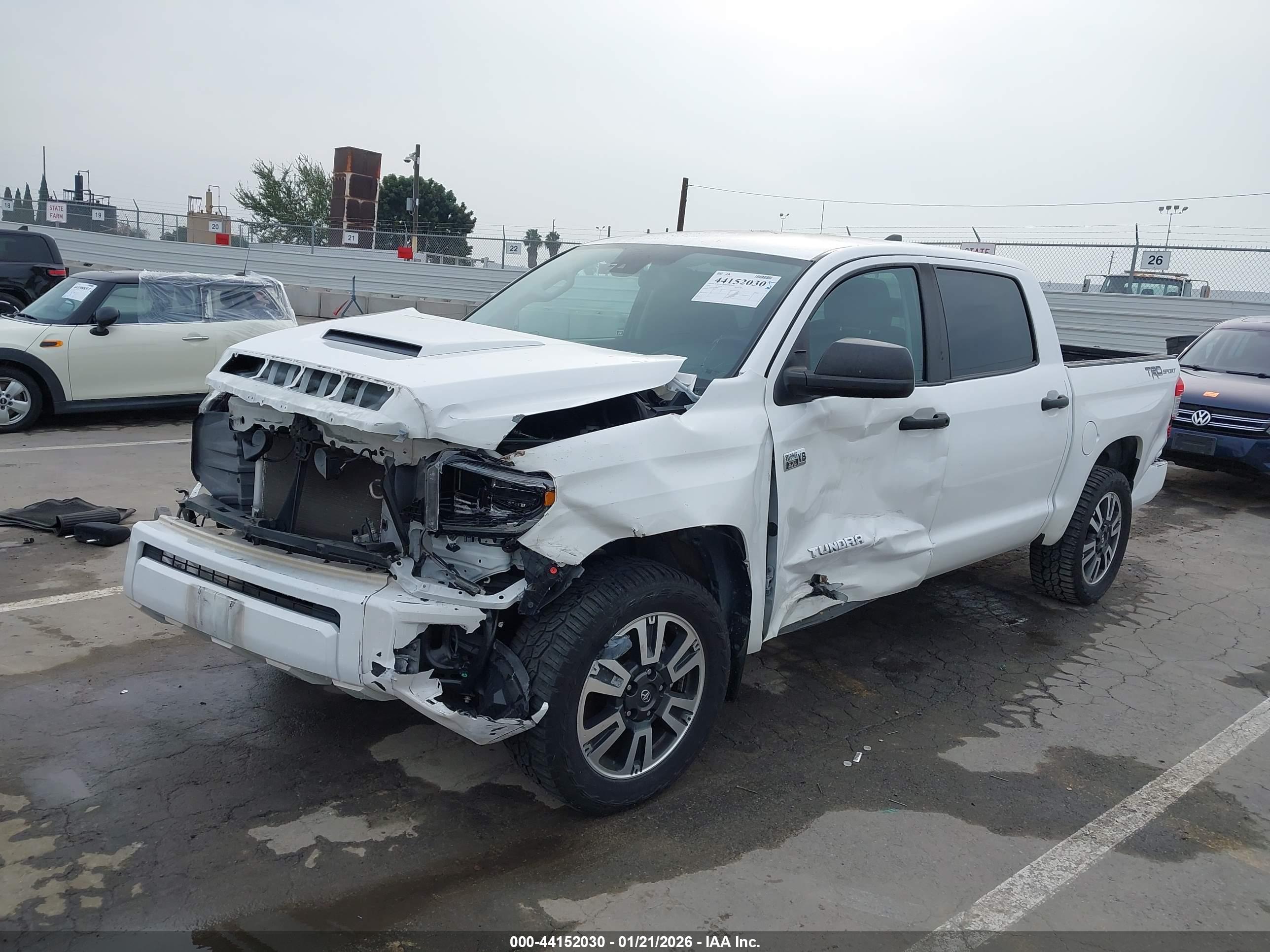 TOYOTA TUNDRA image 6