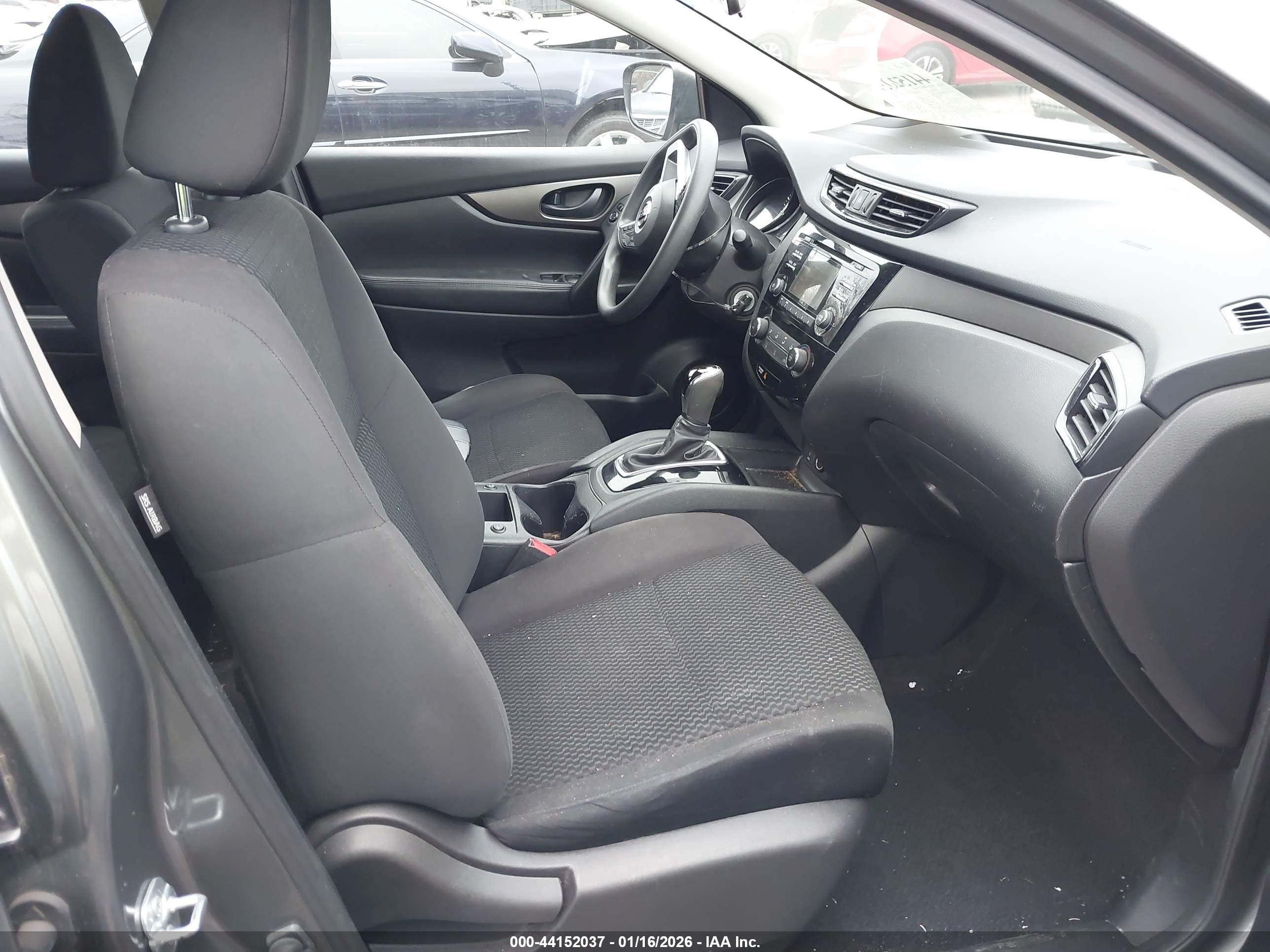 NISSAN ROGUE image 5