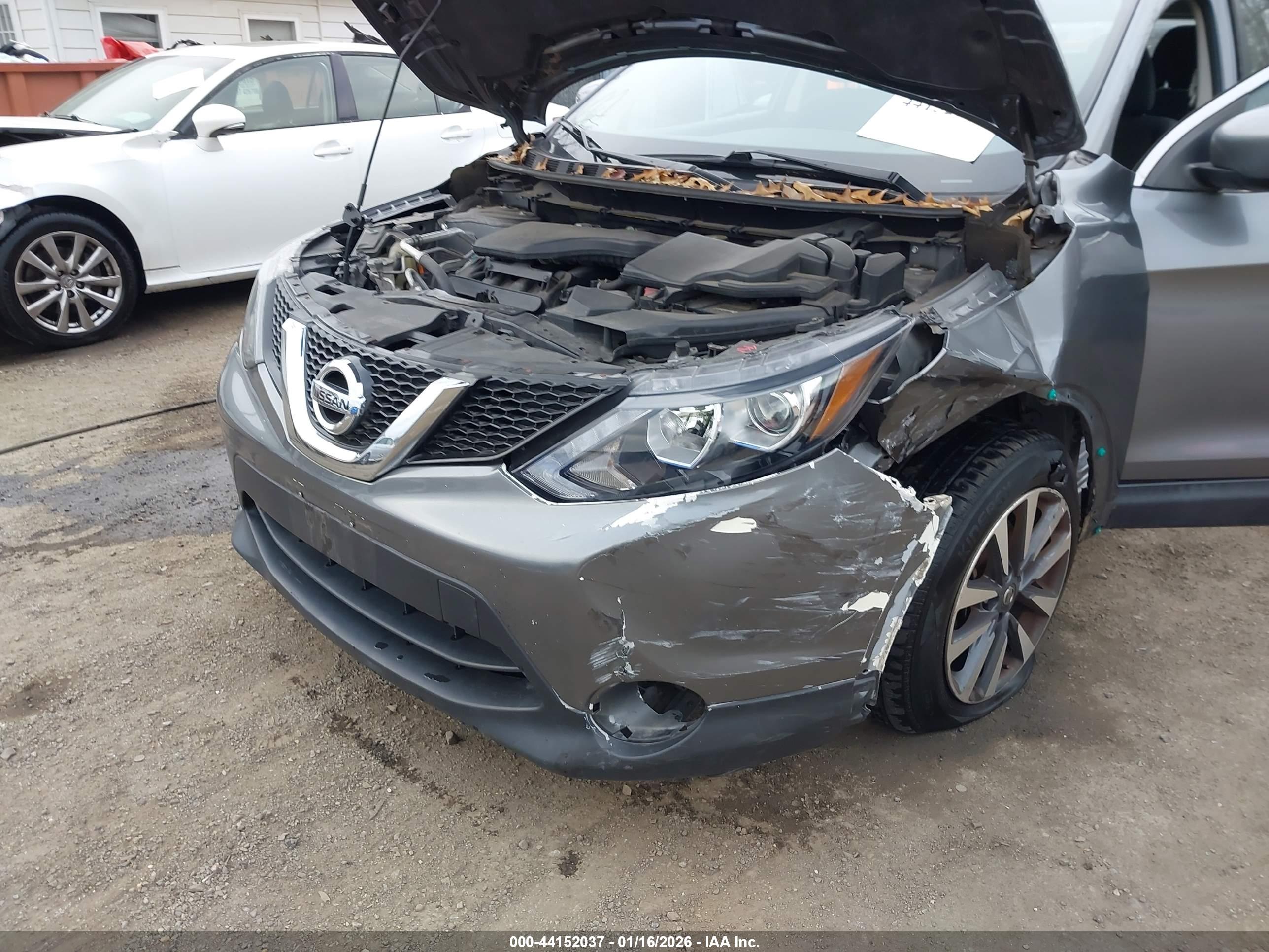 NISSAN ROGUE image 6