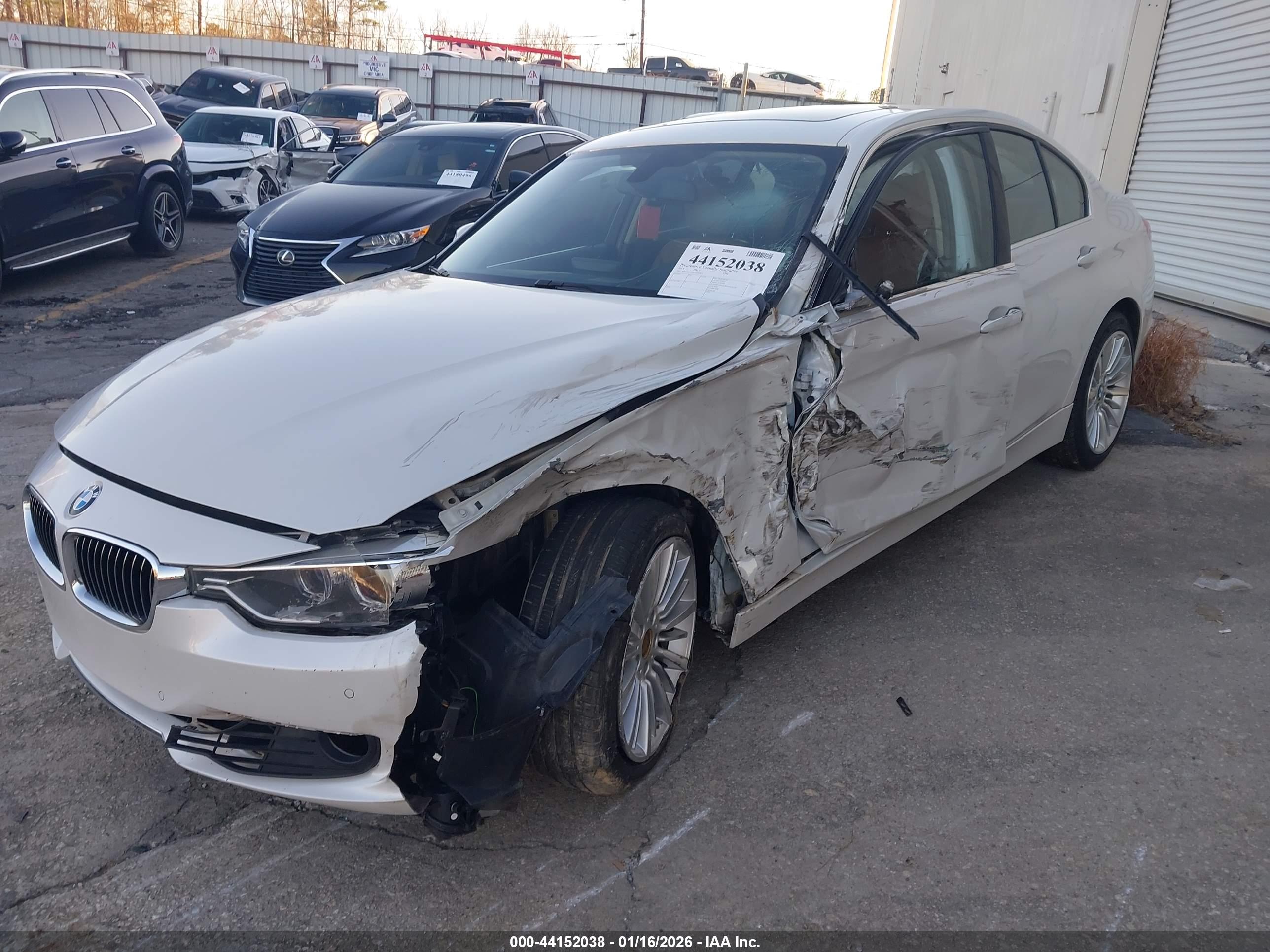 BMW 328I image 2