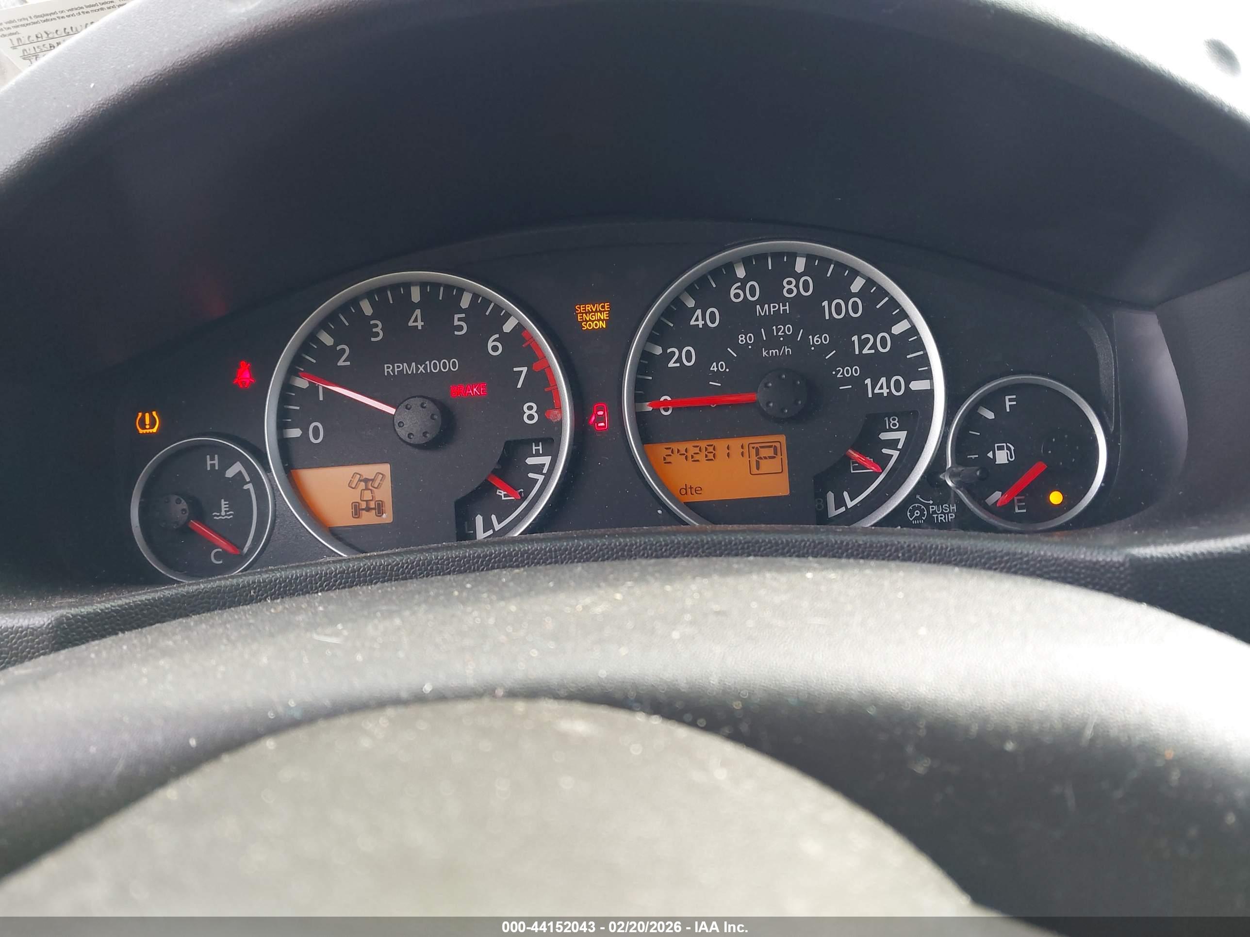 NISSAN FRONTIER image 7