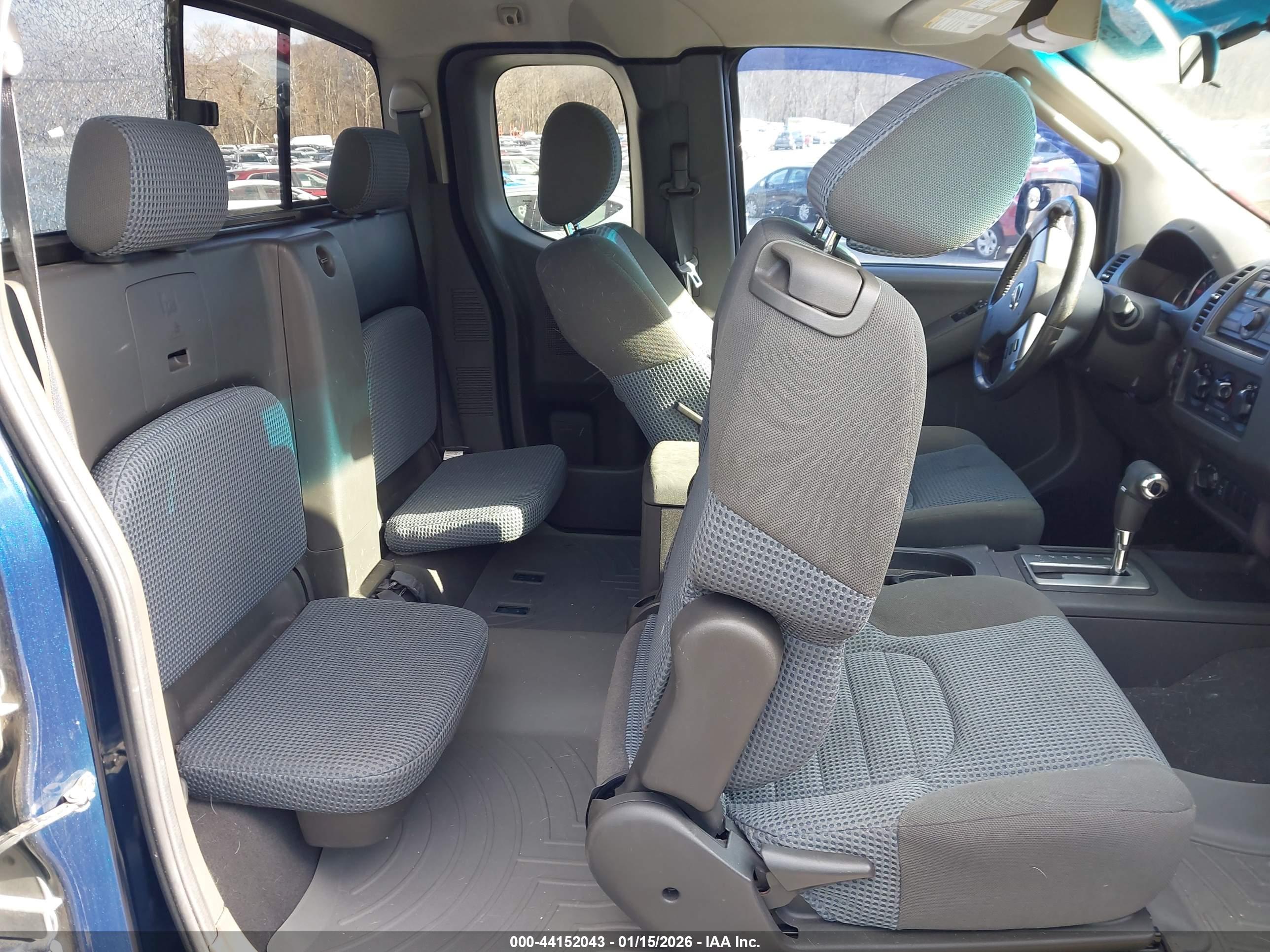 NISSAN FRONTIER image 8