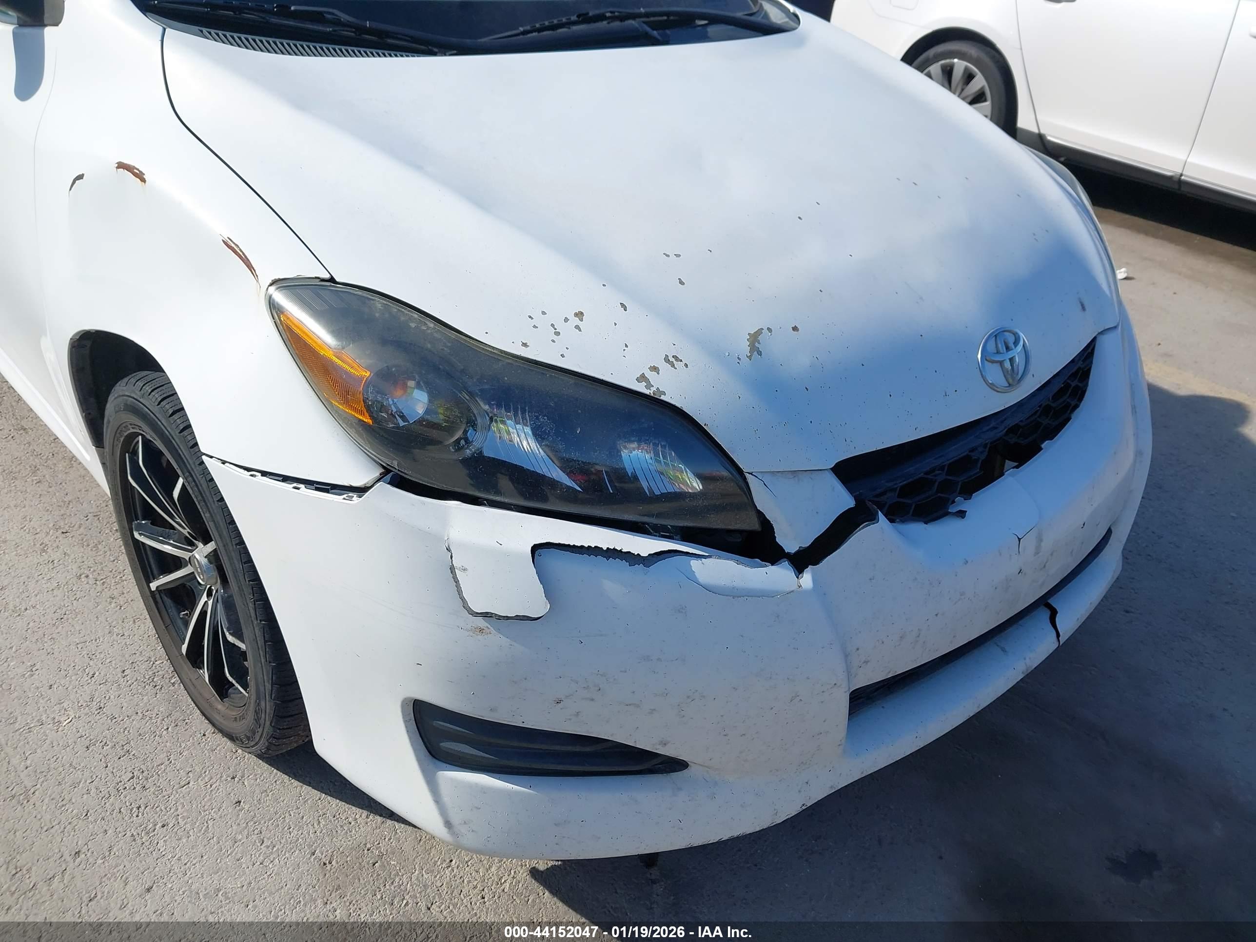 TOYOTA MATRIX image 6