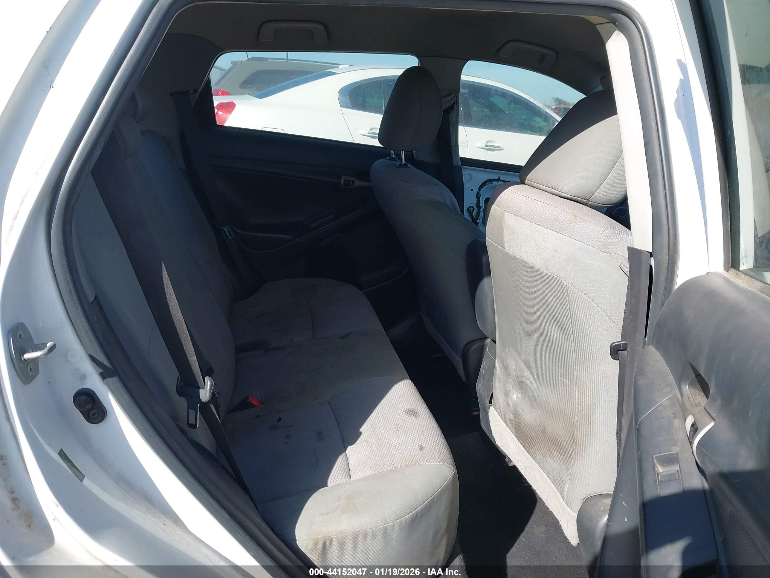 TOYOTA MATRIX image 8
