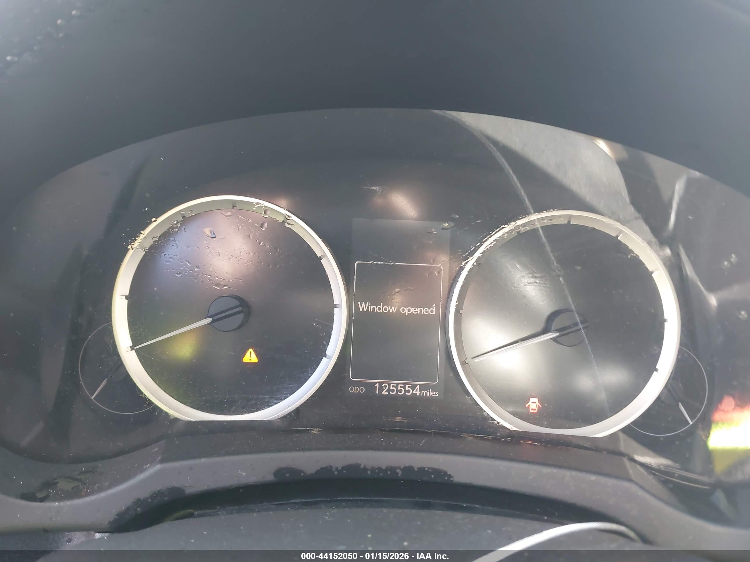 LEXUS IS image 7