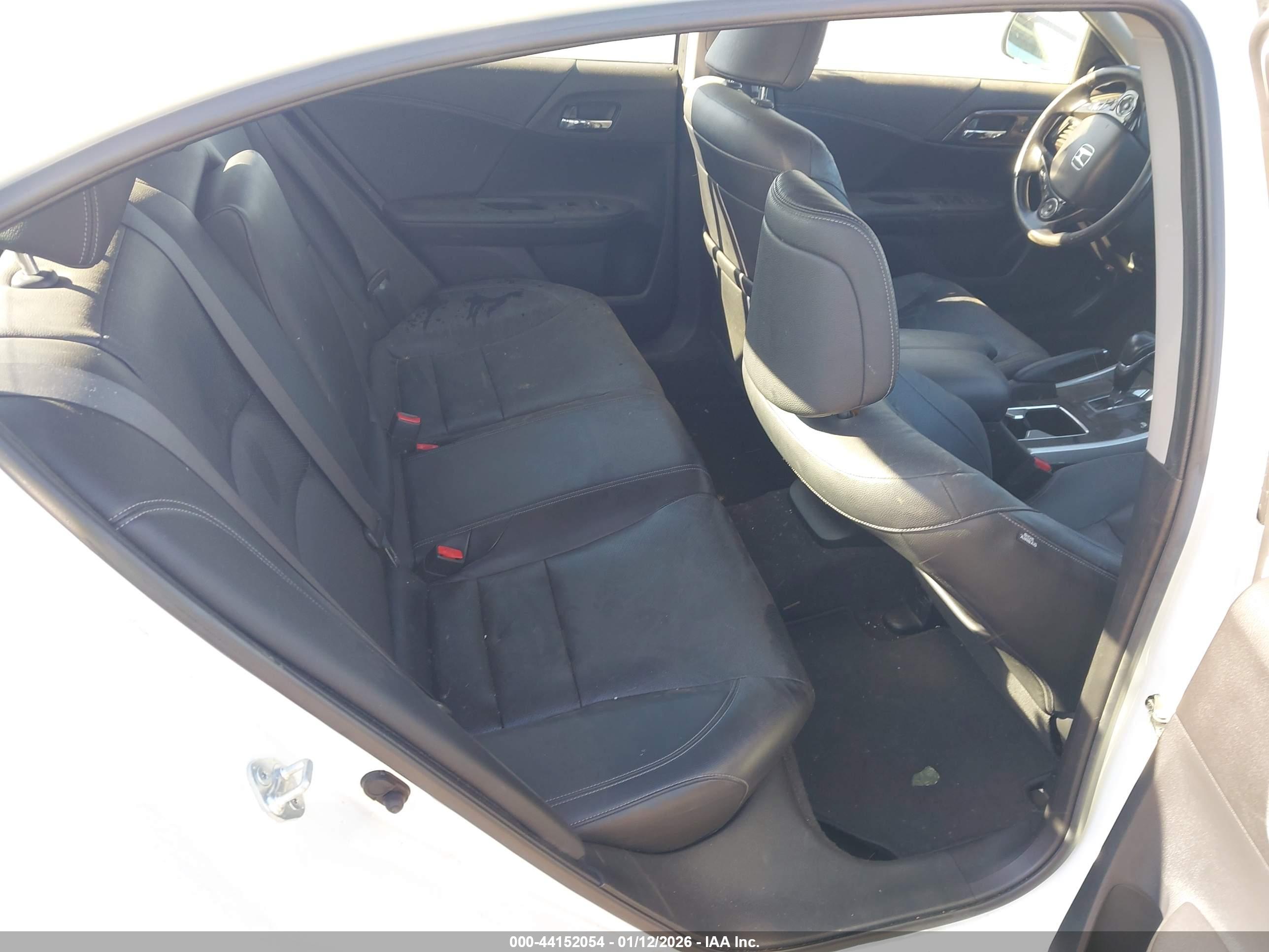 HONDA ACCORD image 8