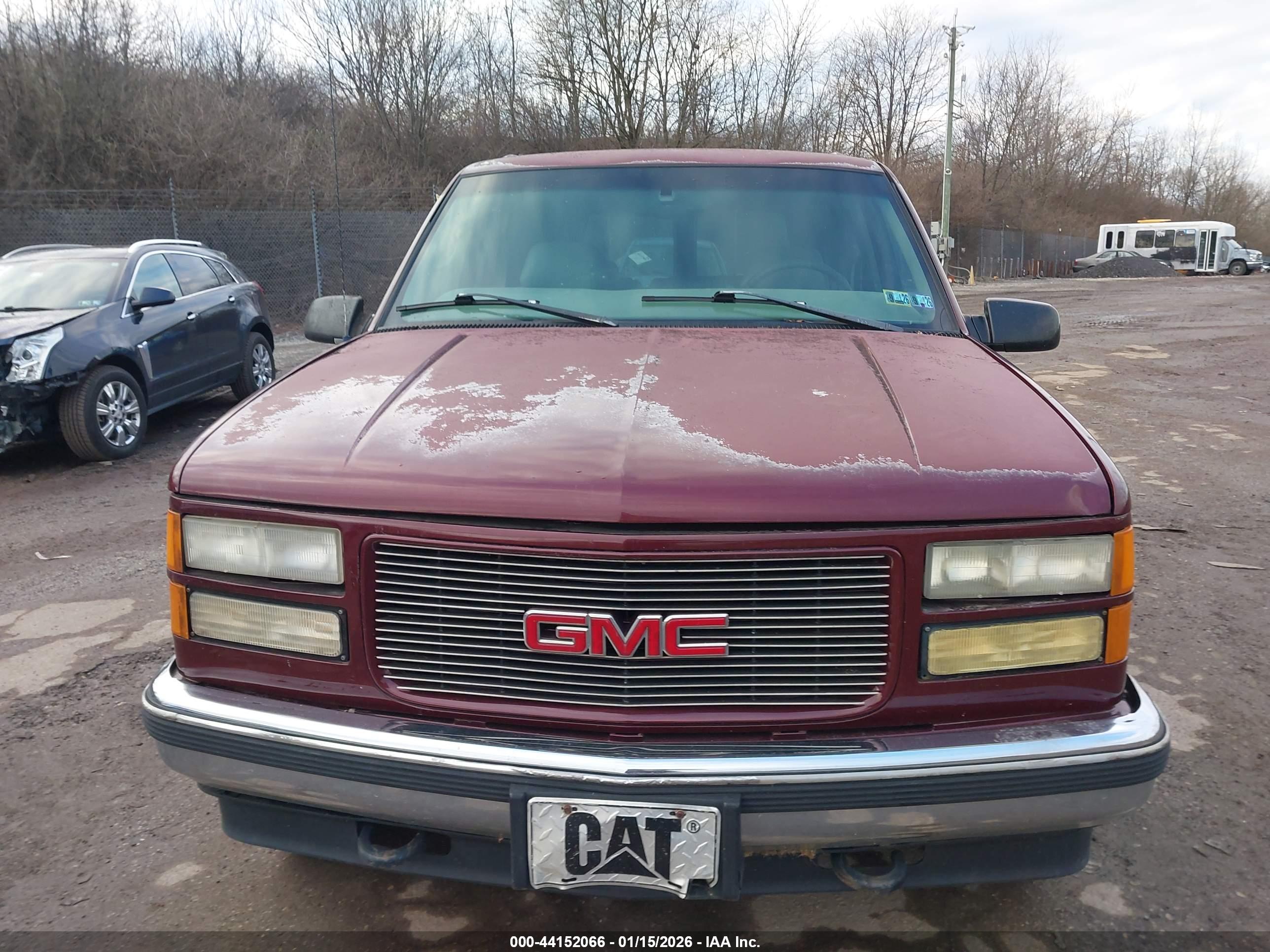 GMC YUKON image 10