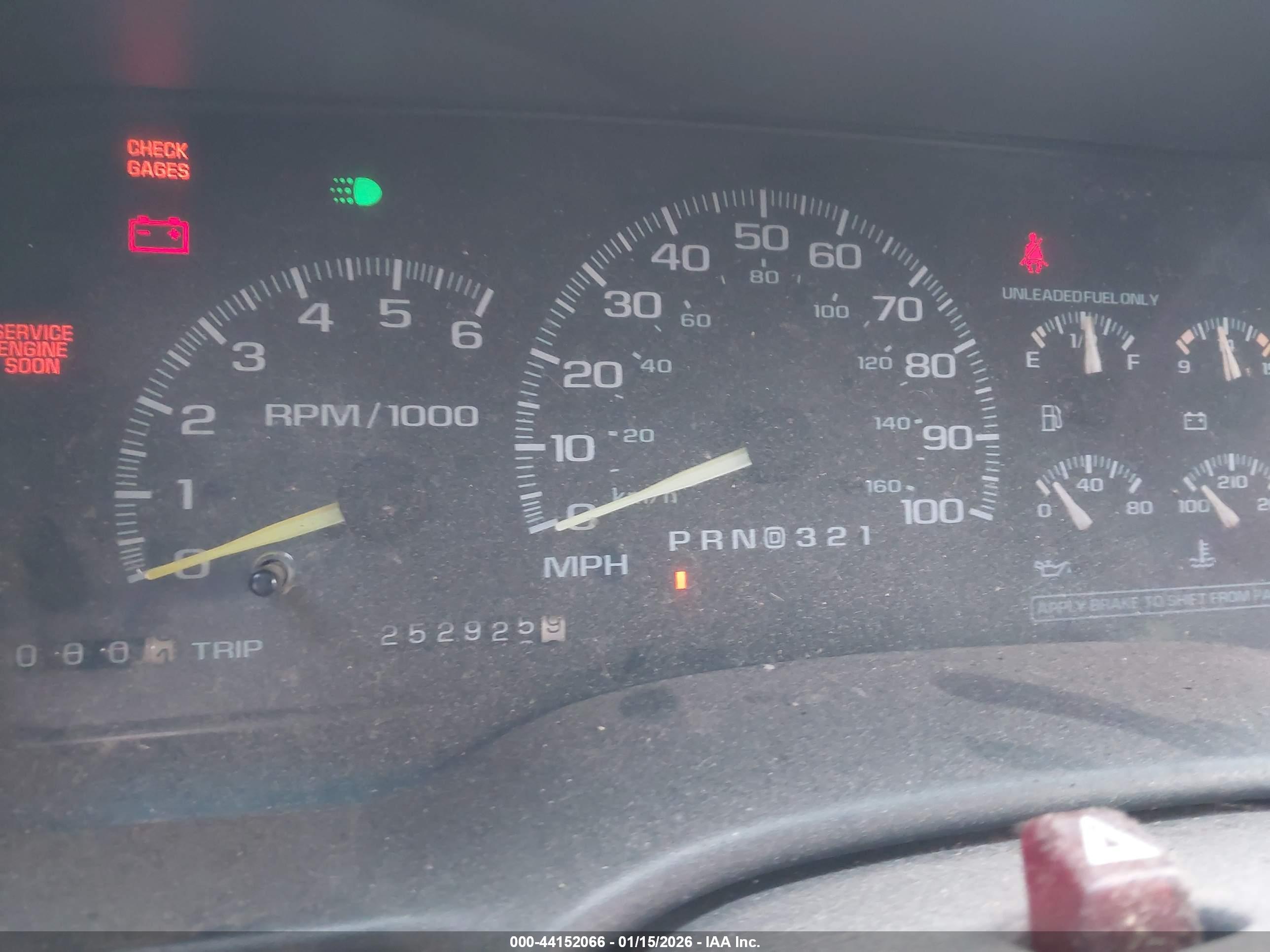 GMC YUKON image 7