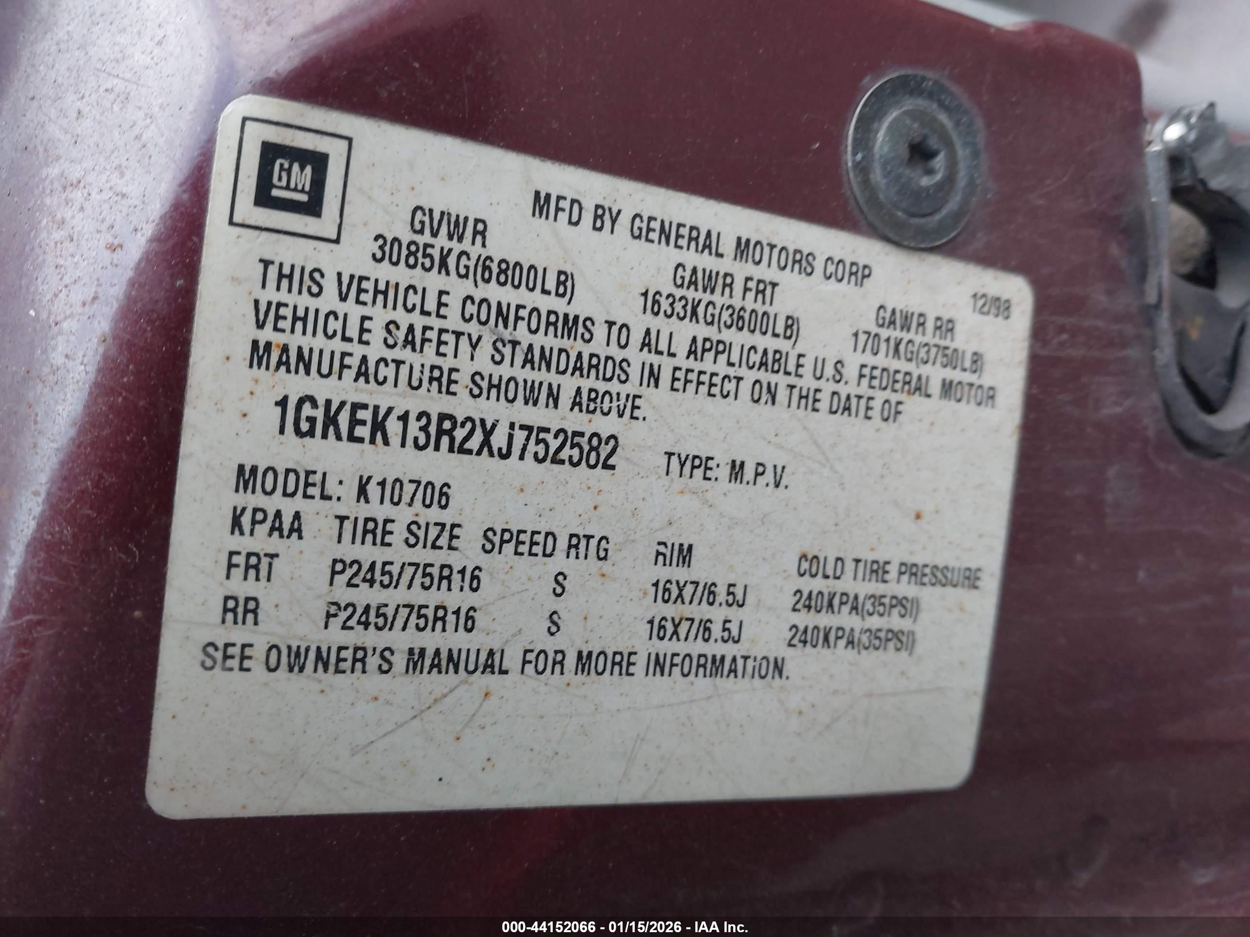 GMC YUKON image 9