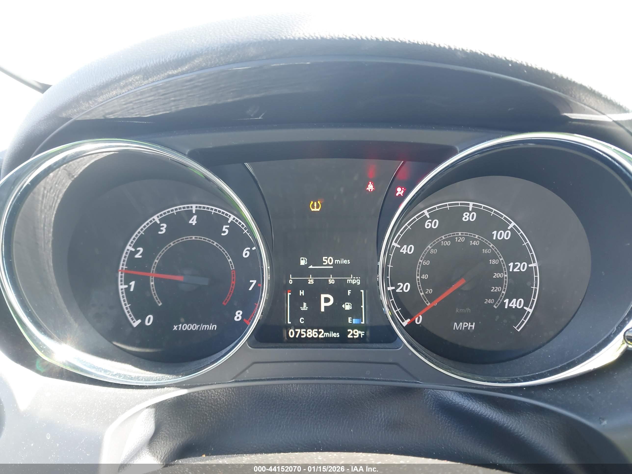 MITSUBISHI OUTLANDER image 7