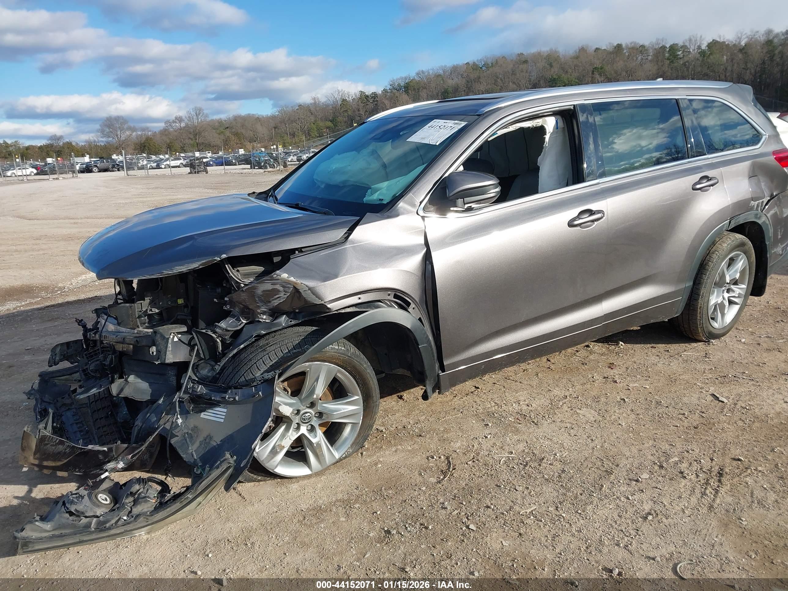 TOYOTA HIGHLANDER image 2