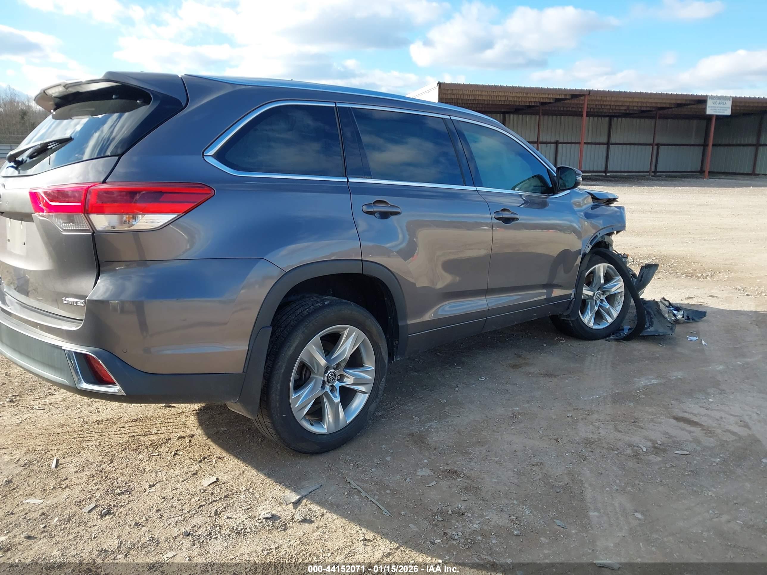 TOYOTA HIGHLANDER image 4