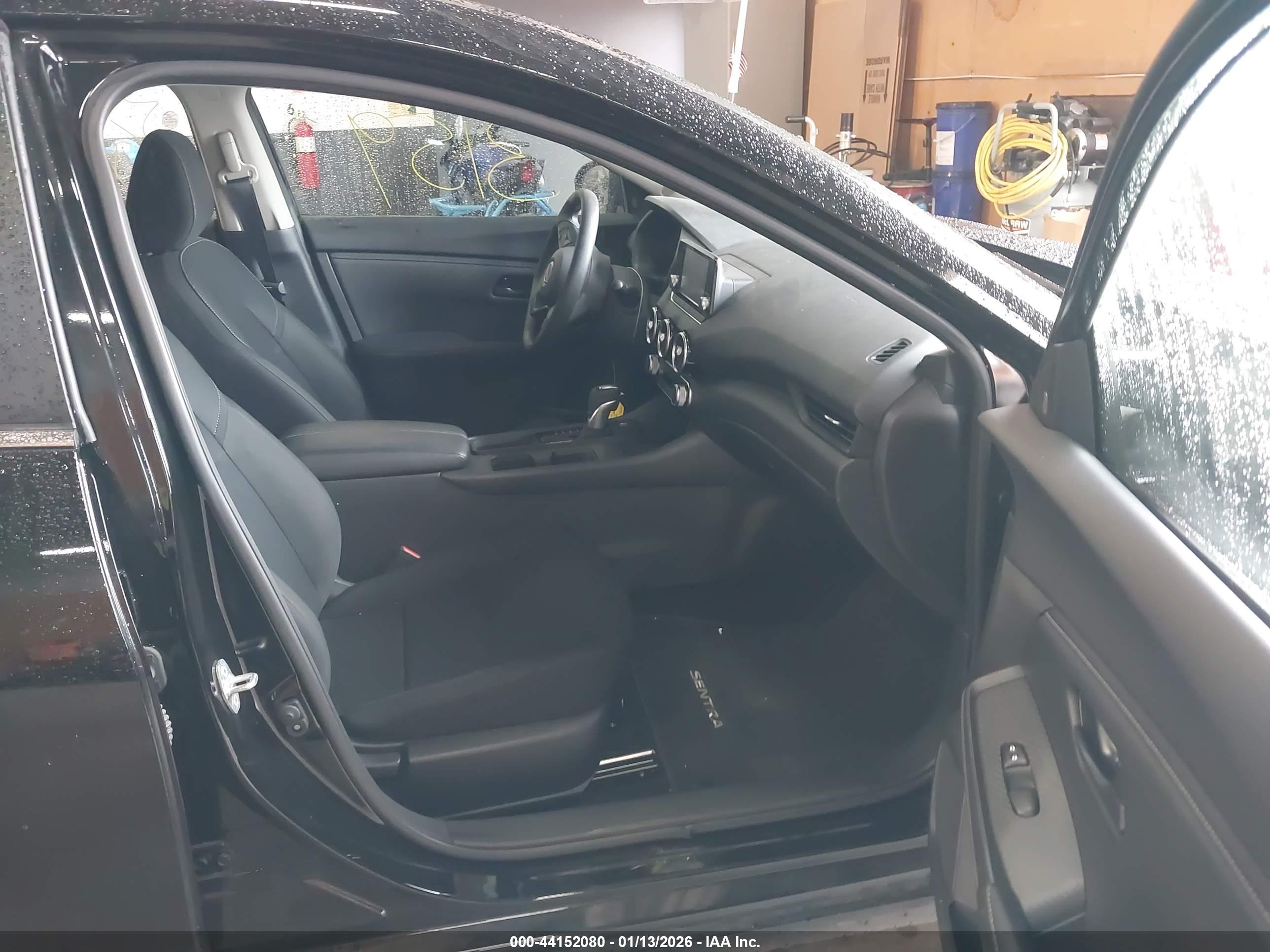 NISSAN SENTRA image 5