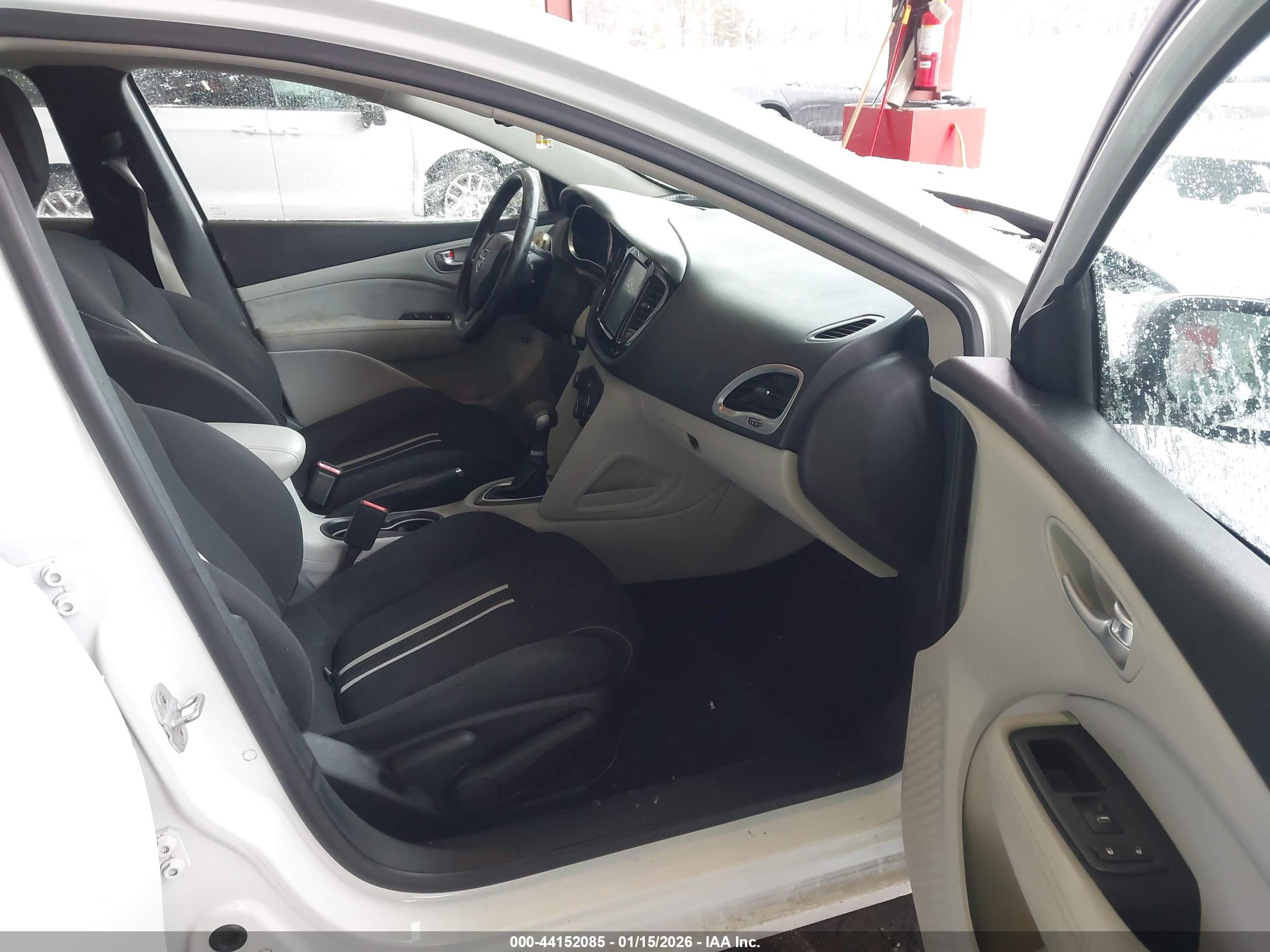 DODGE DART image 5