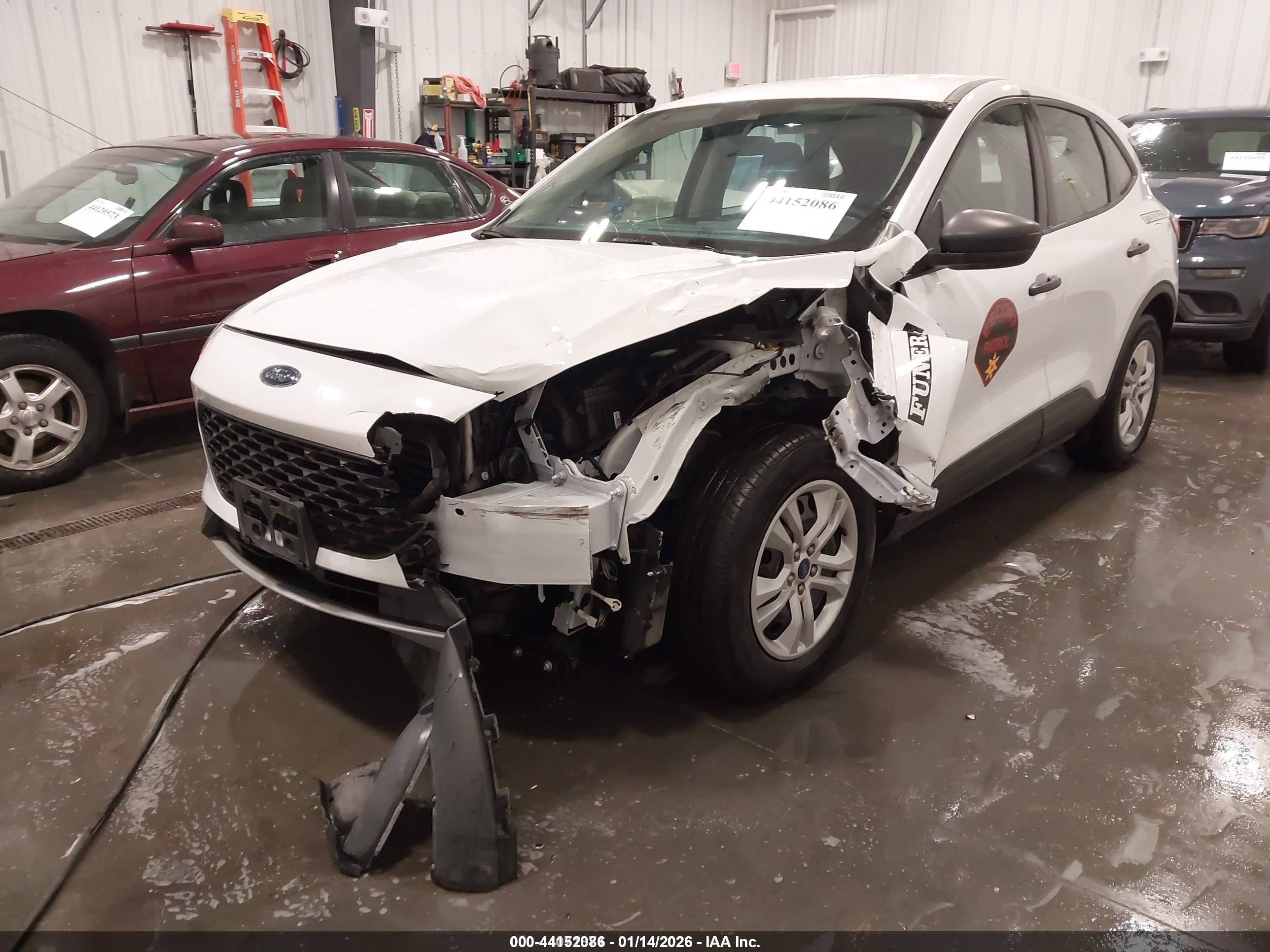 FORD ESCAPE image 6