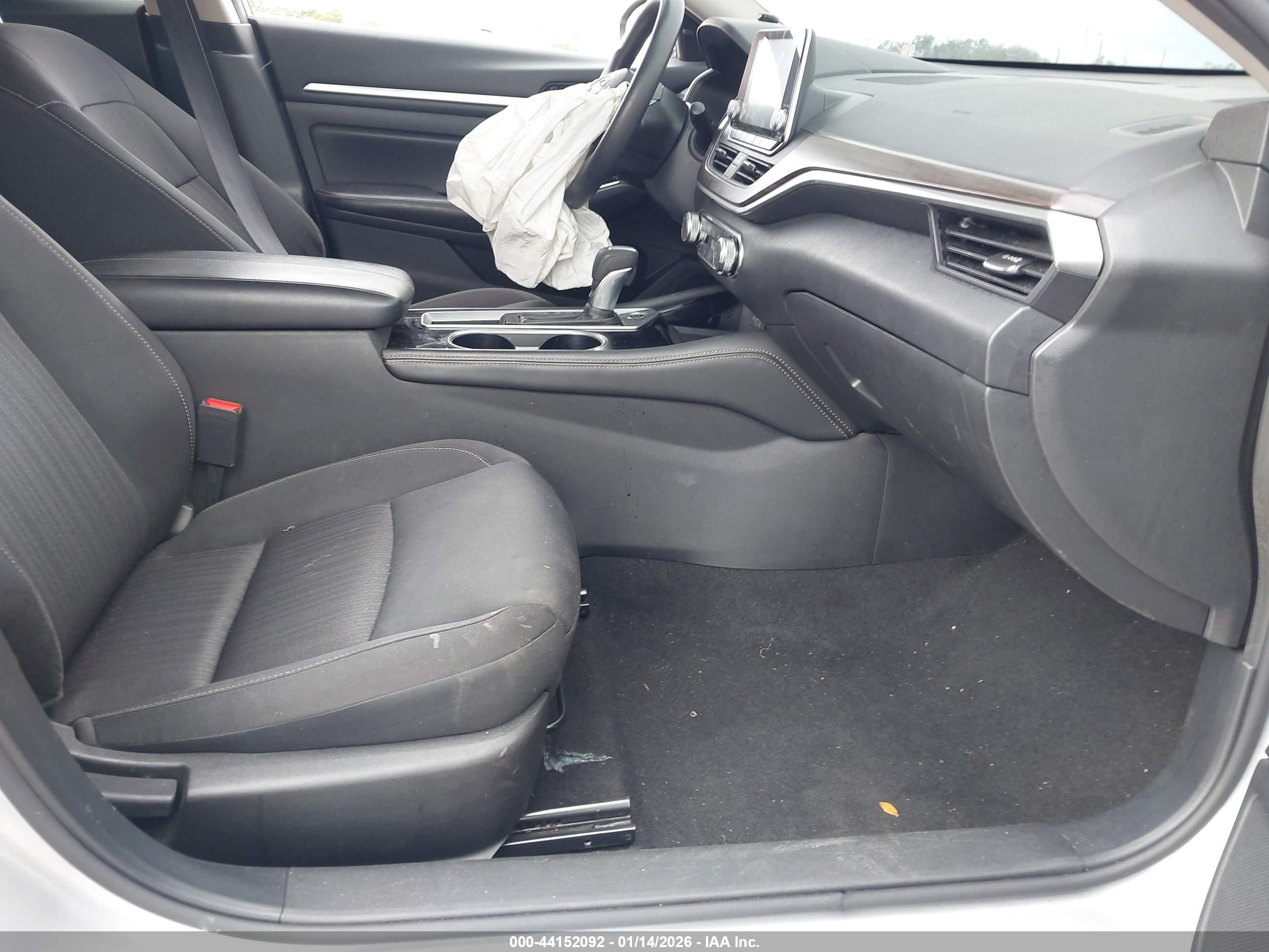 NISSAN ALTIMA image 5