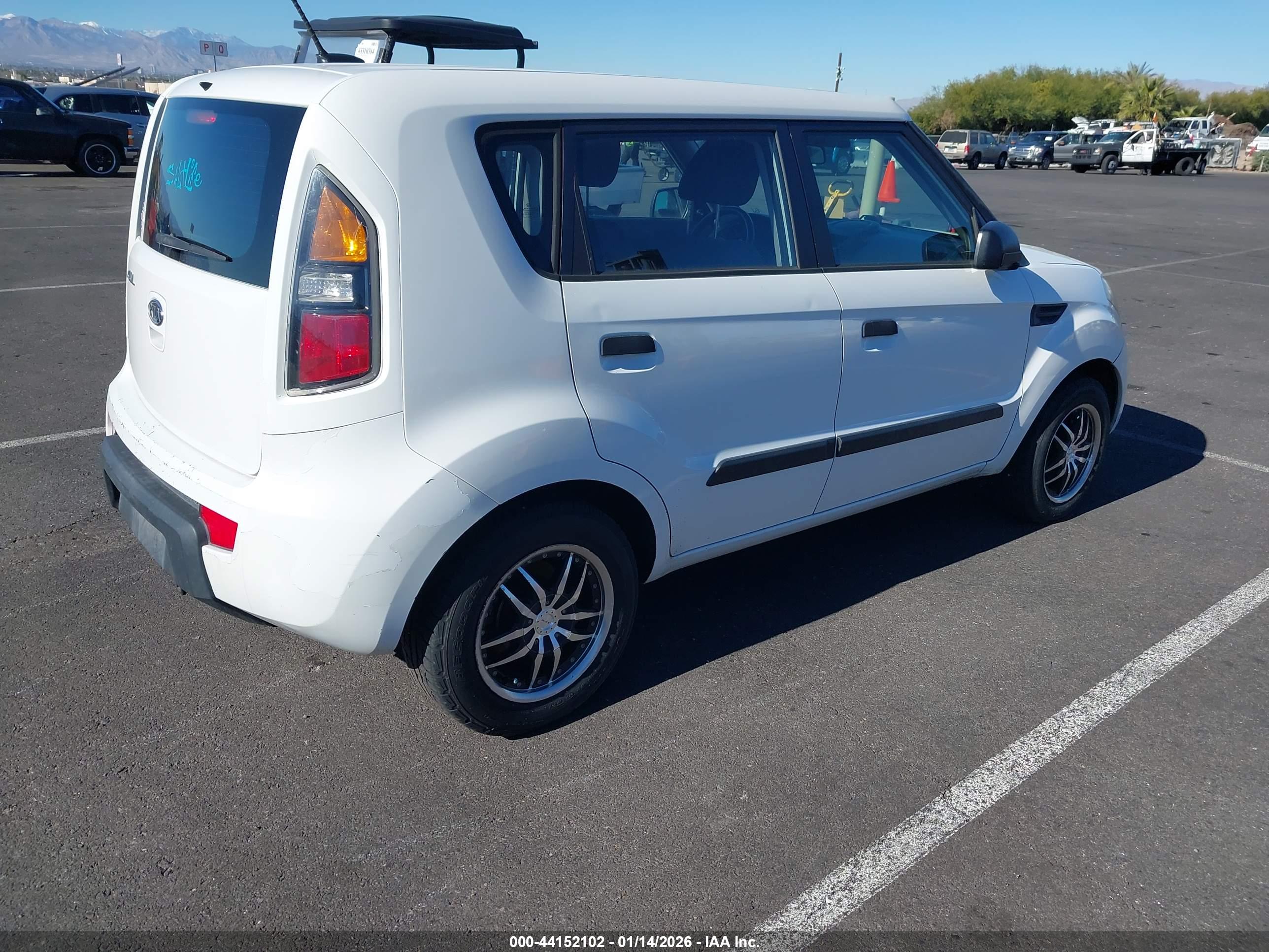 KIA SOUL image 4