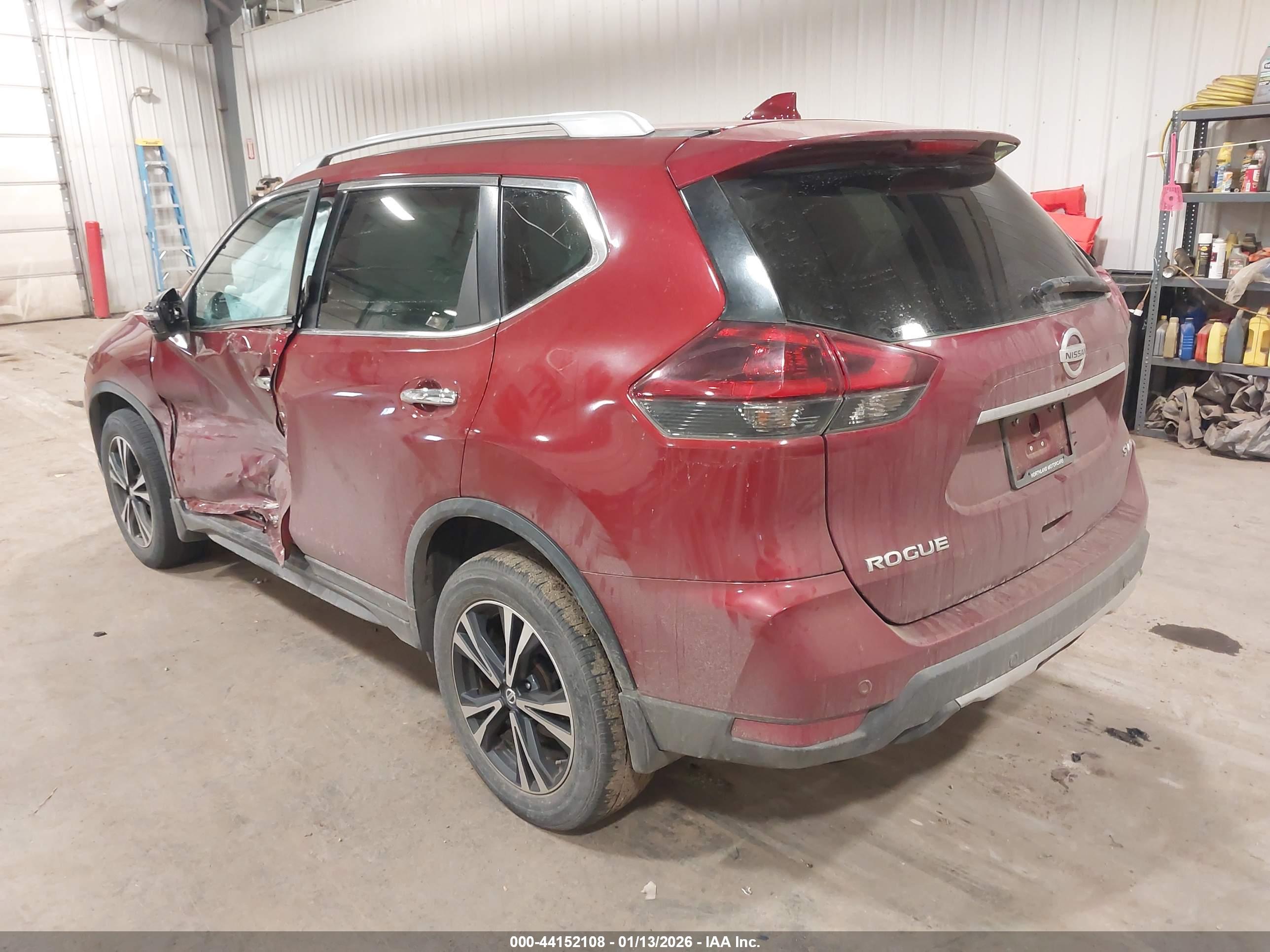 NISSAN ROGUE image 3