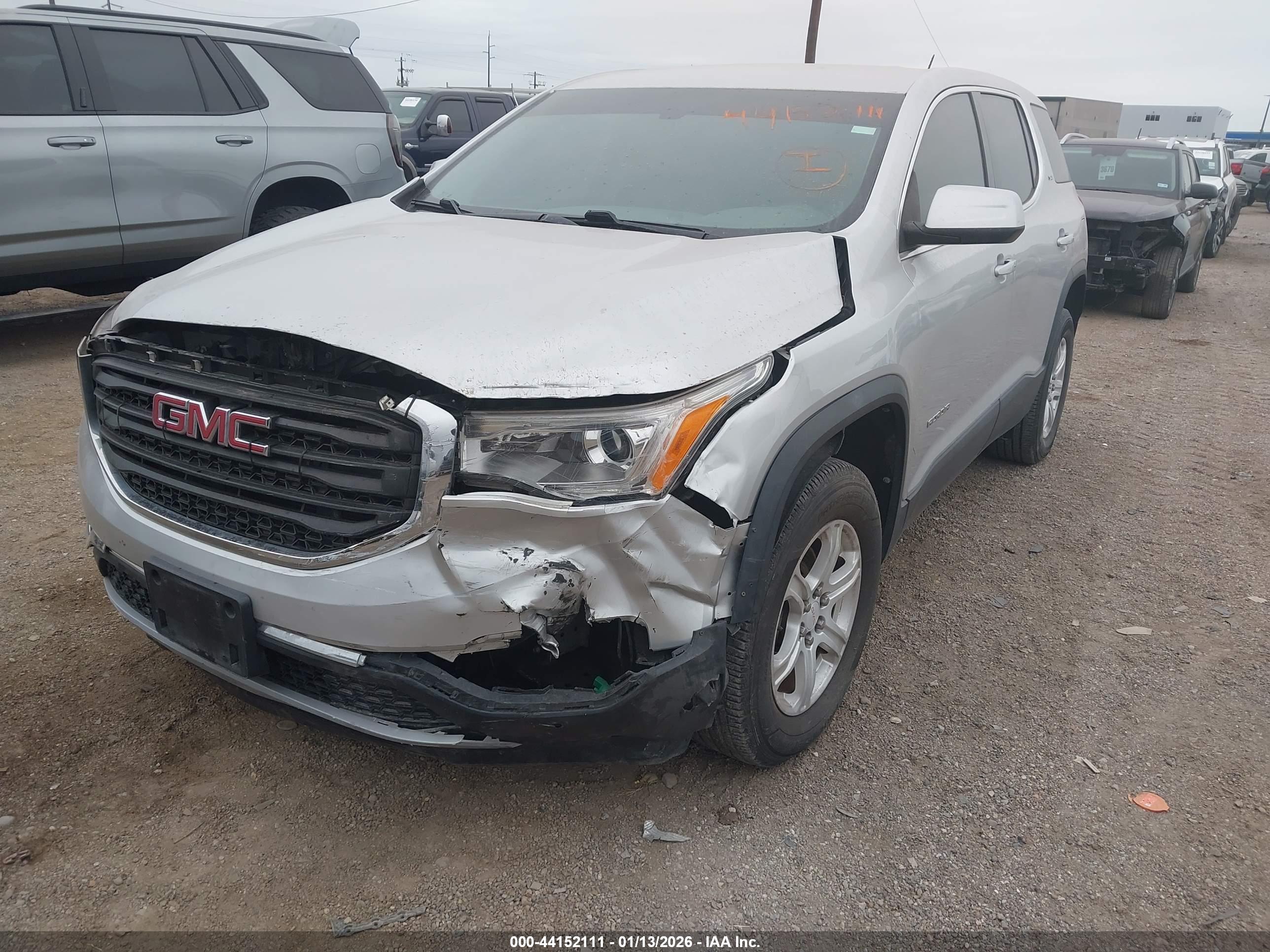 GMC ACADIA image 6