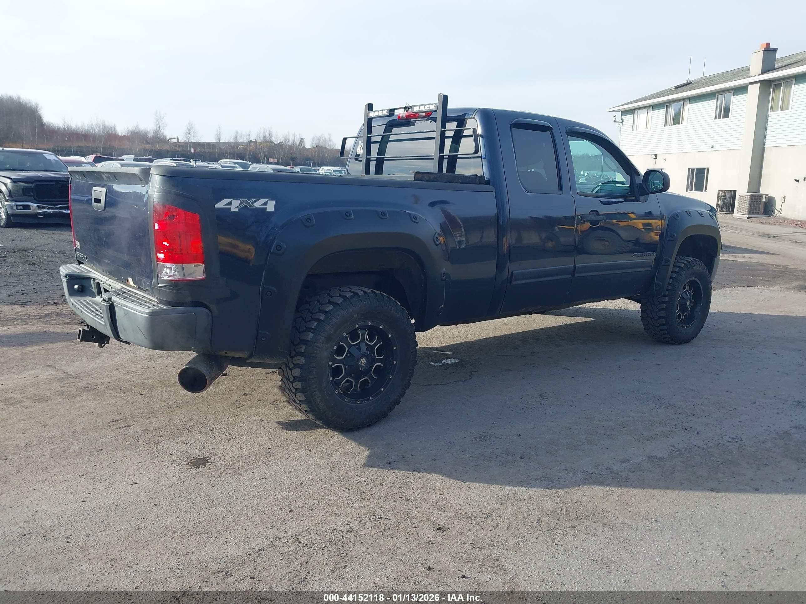 GMC SIERRA image 4