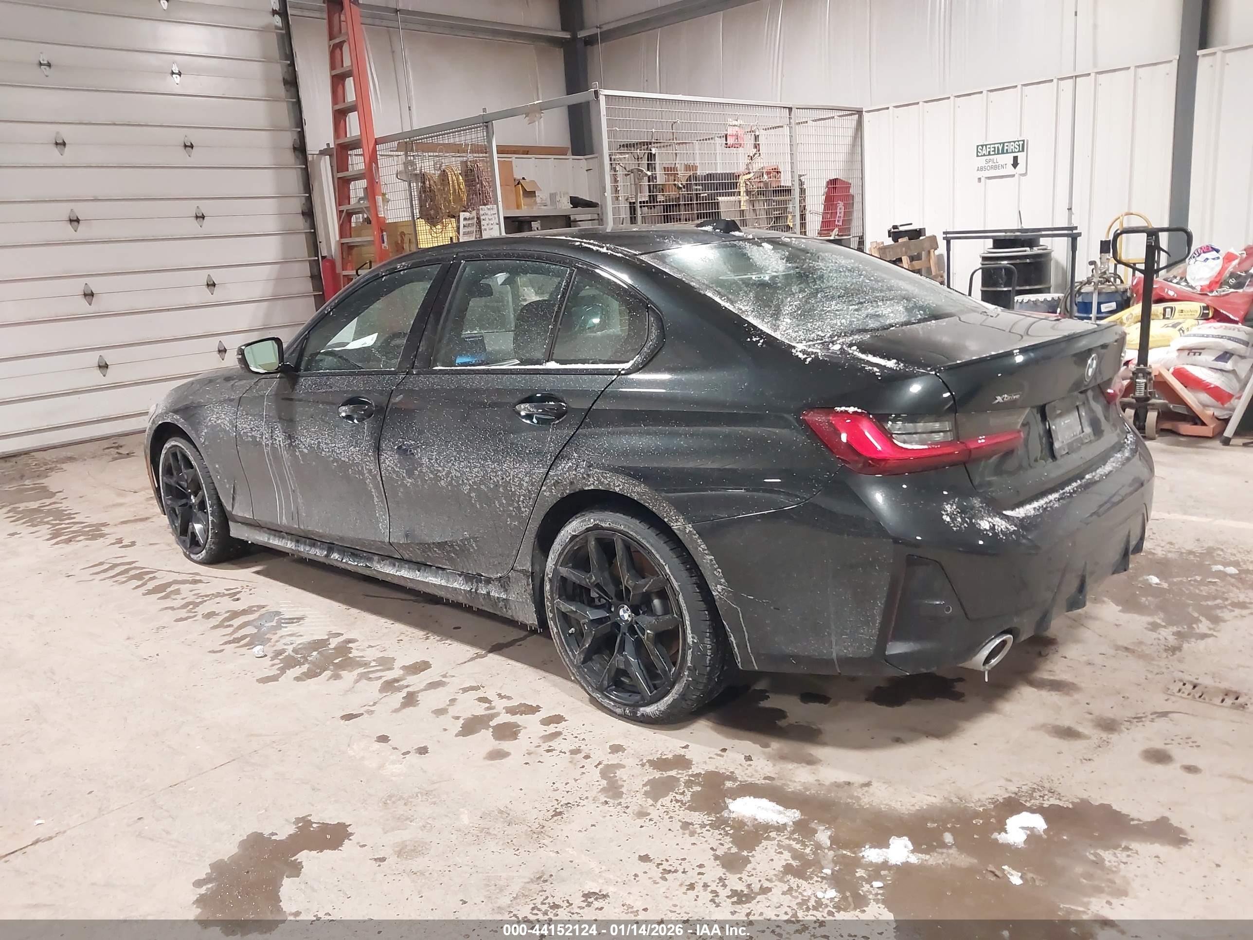 BMW 330I image 3