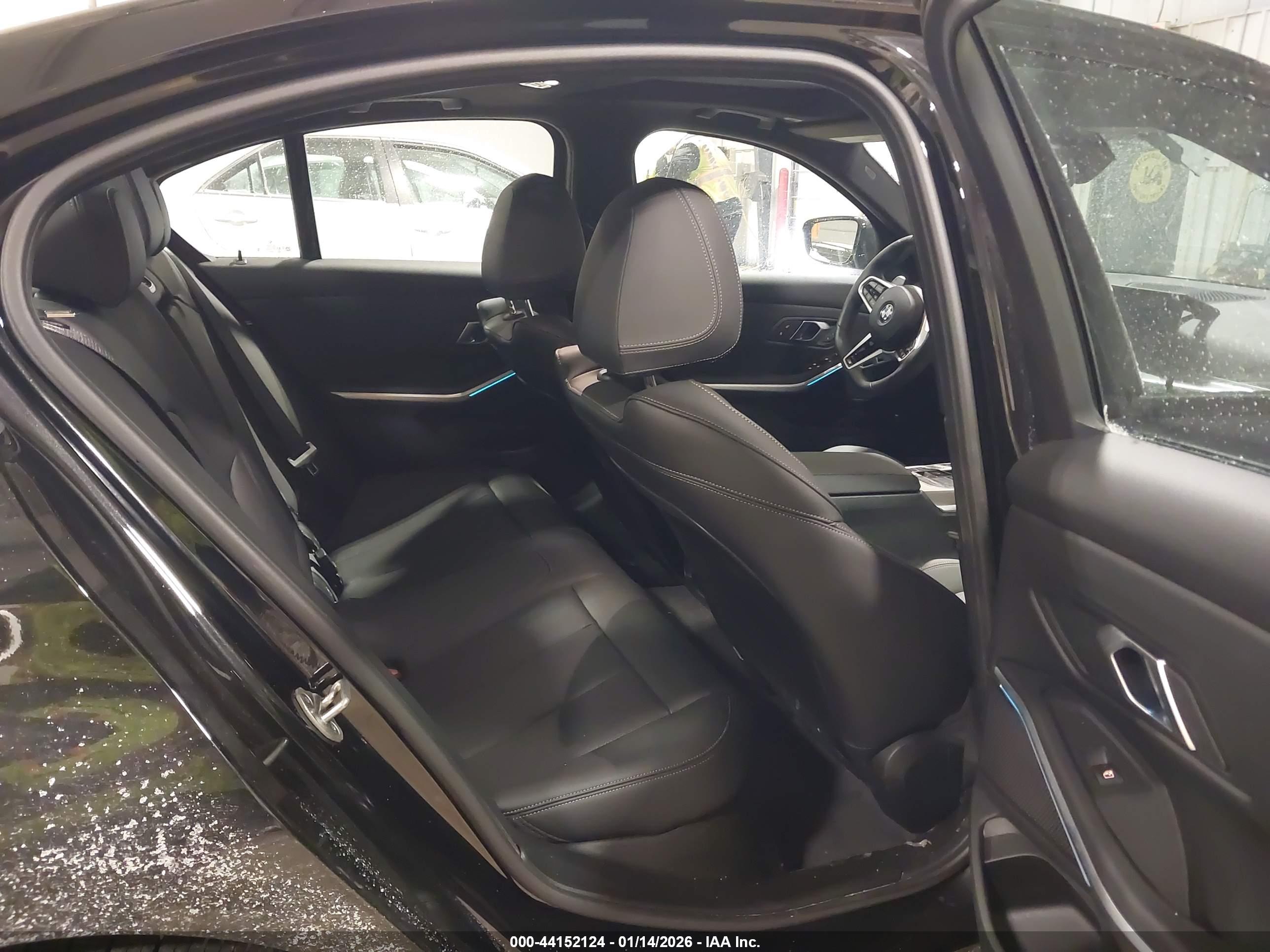 BMW 330I image 8