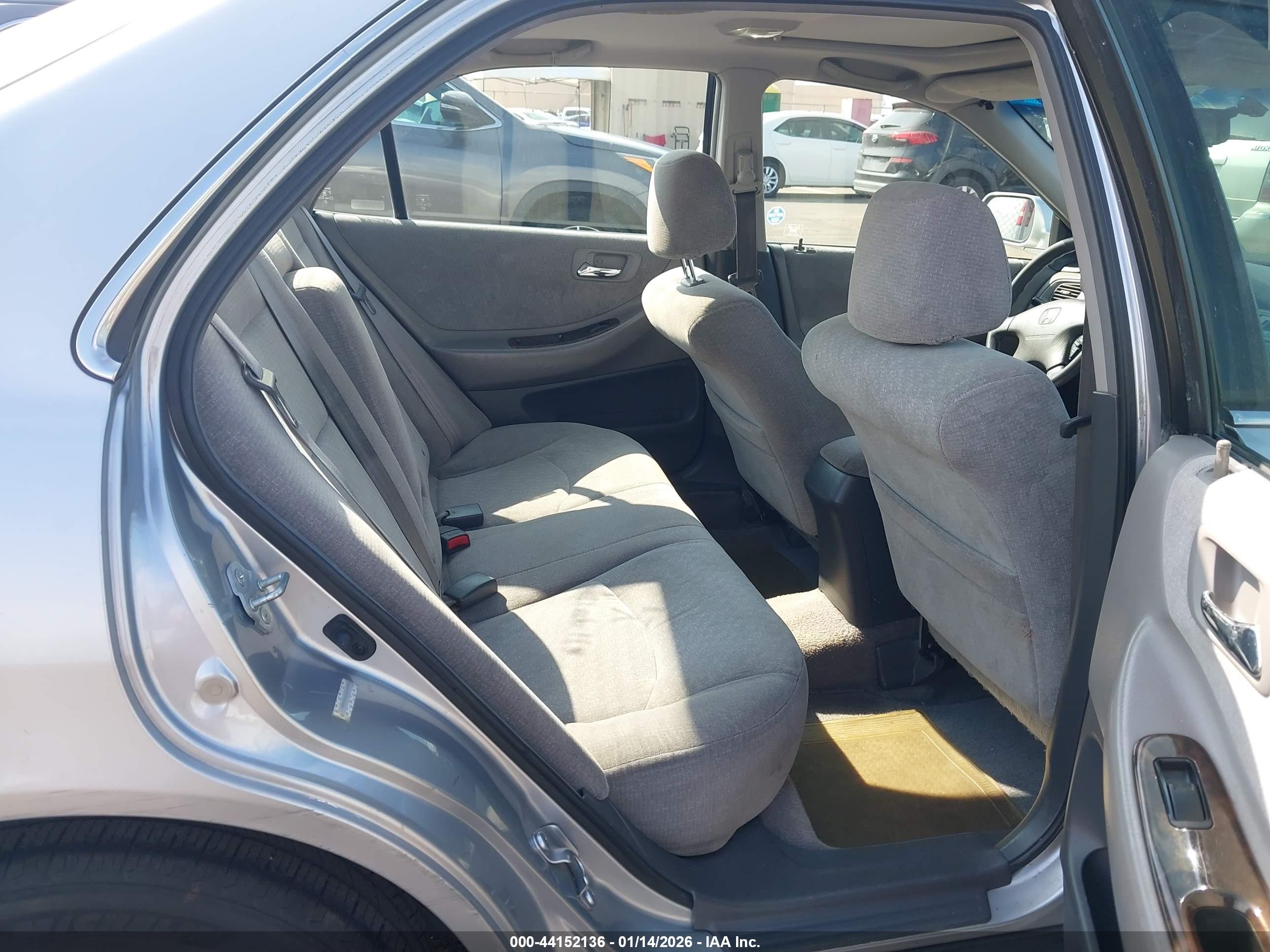 HONDA ACCORD image 8