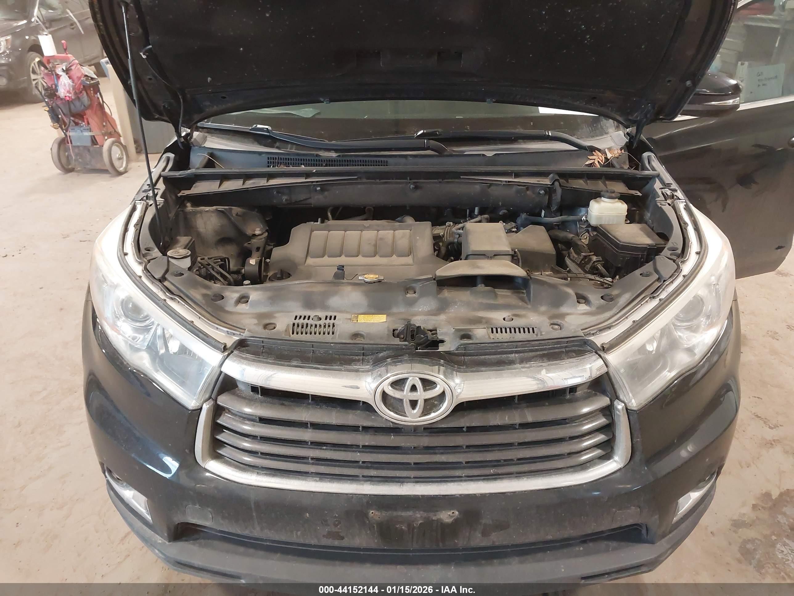 TOYOTA HIGHLANDER image 10
