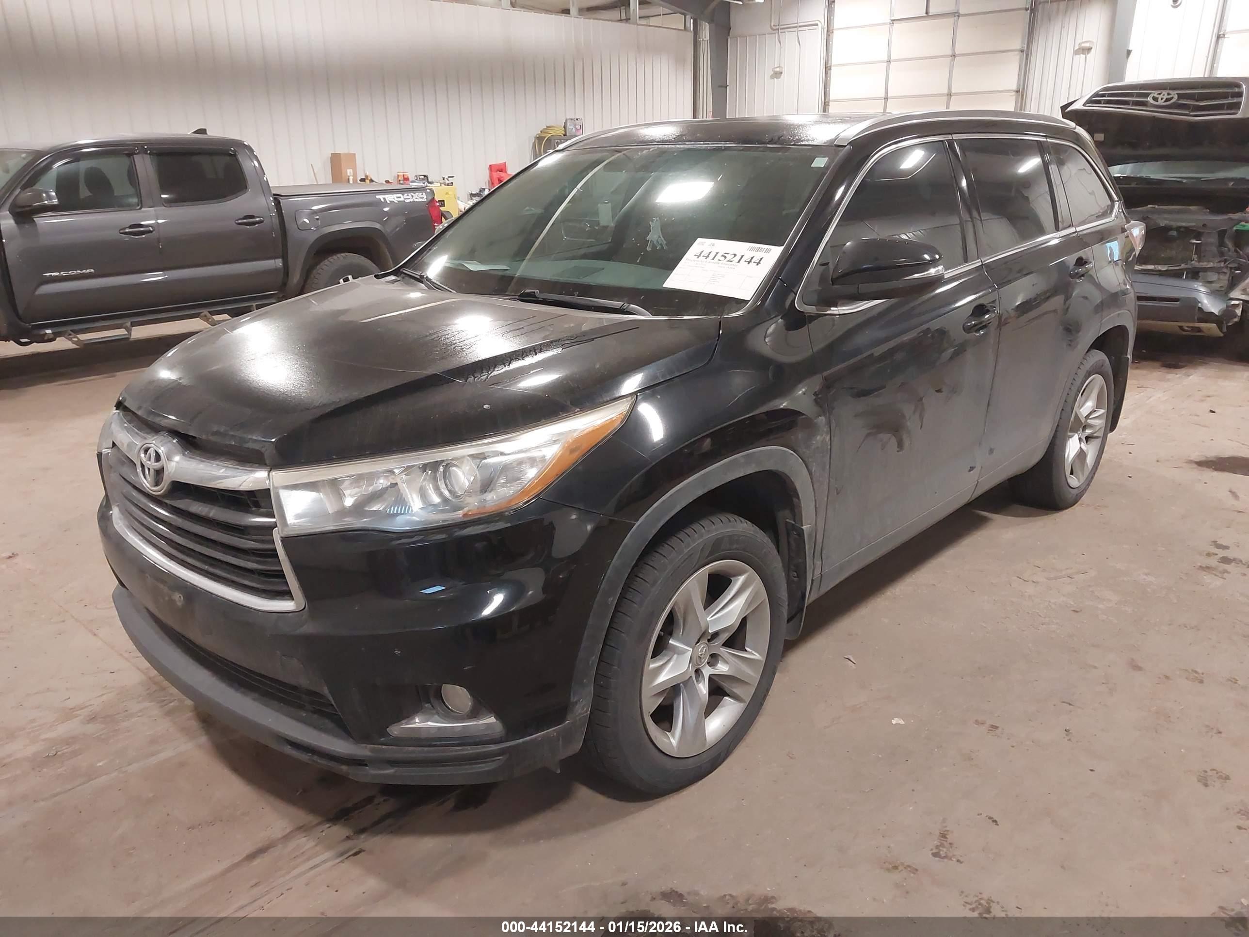 TOYOTA HIGHLANDER image 2