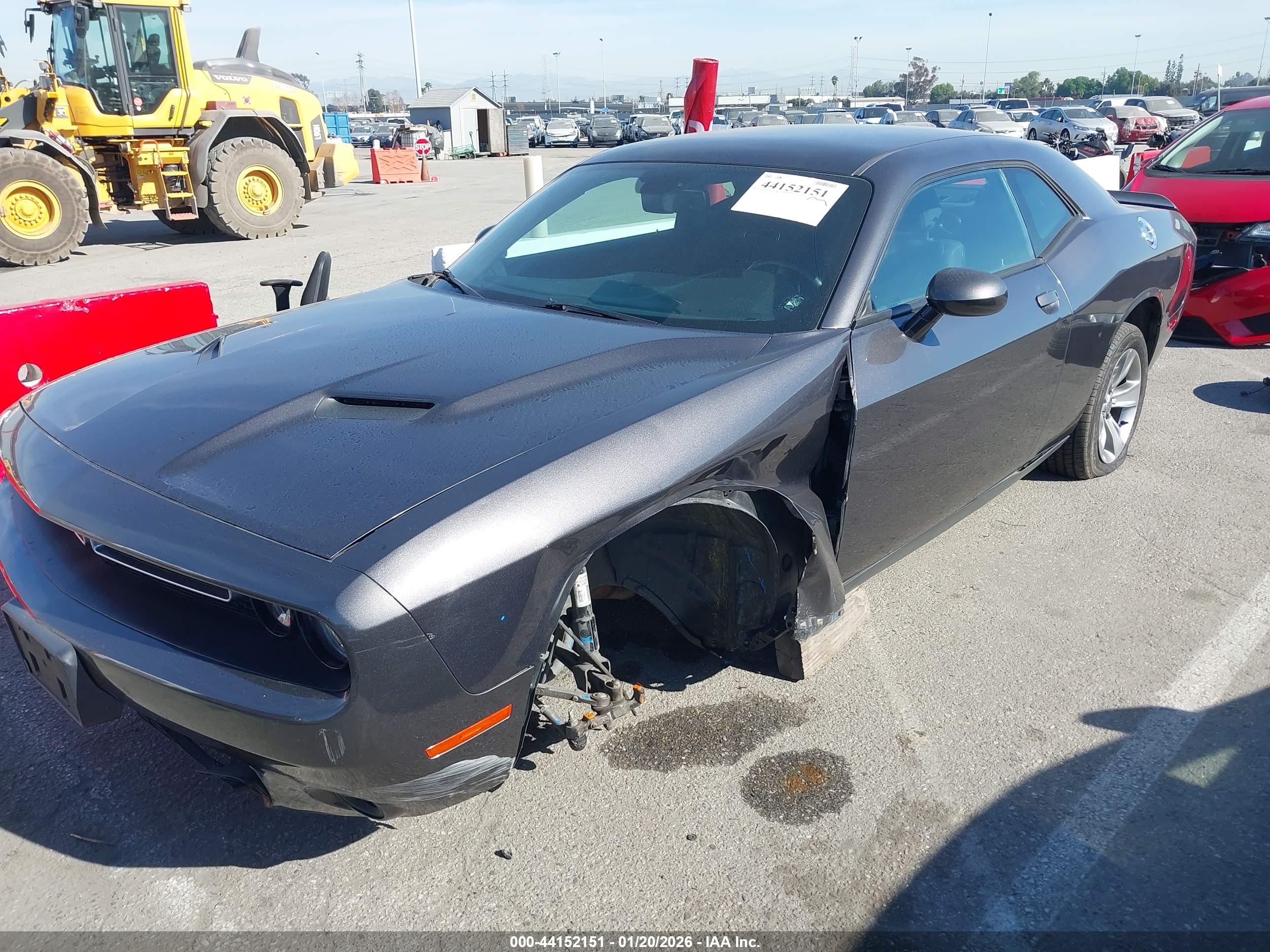 DODGE CHALLENGER image 2