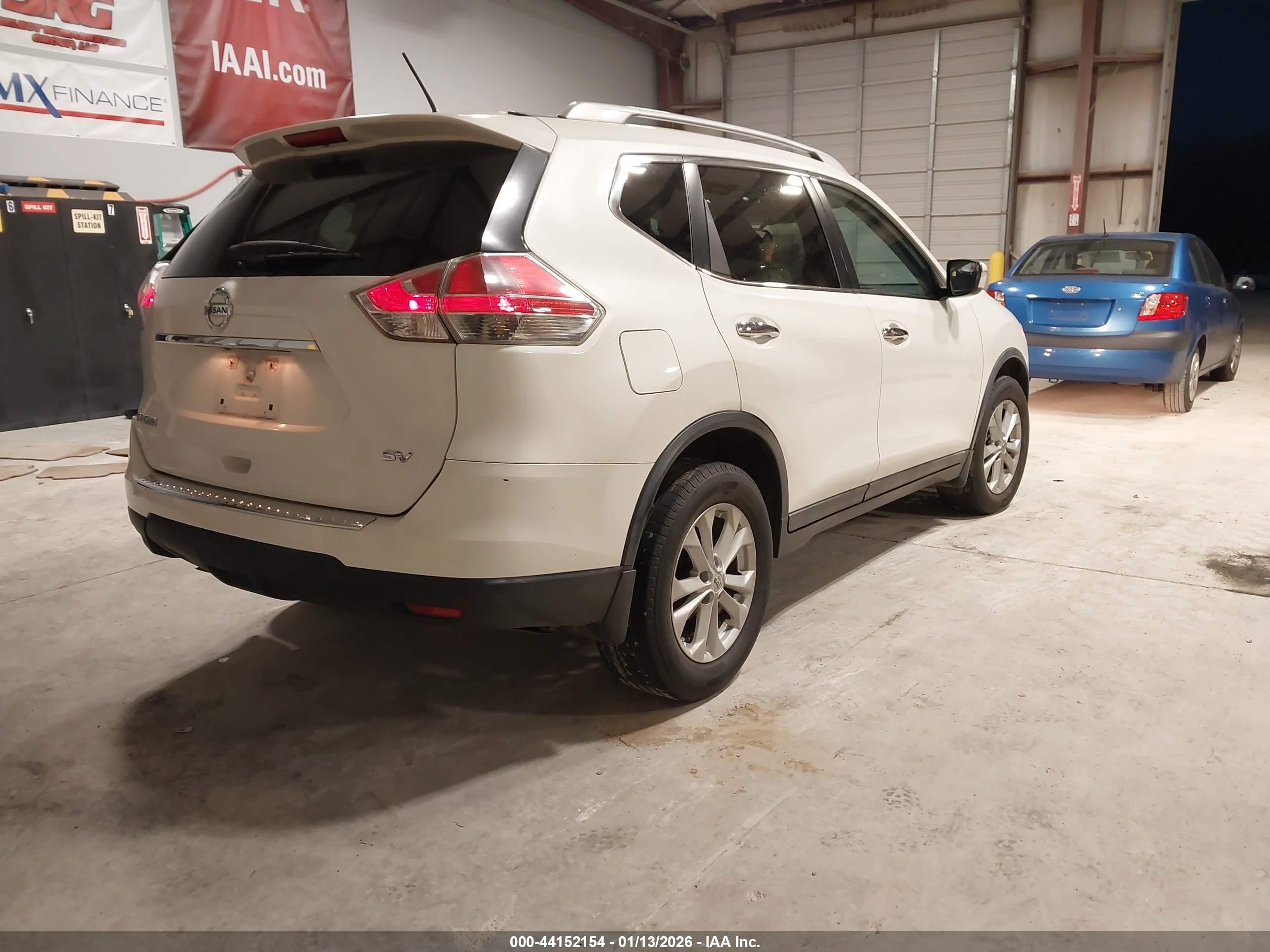 NISSAN ROGUE image 4