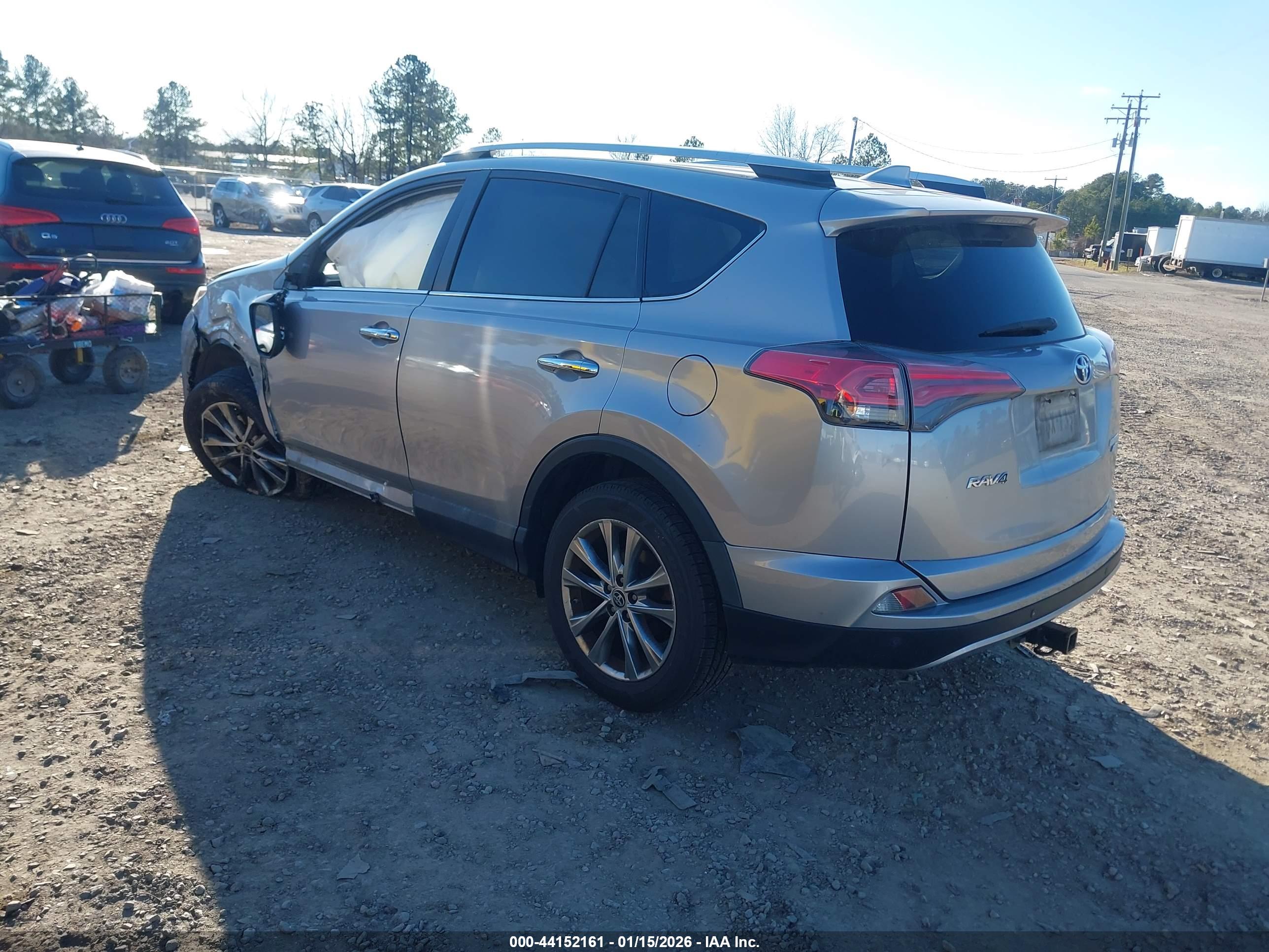 TOYOTA RAV4 image 3