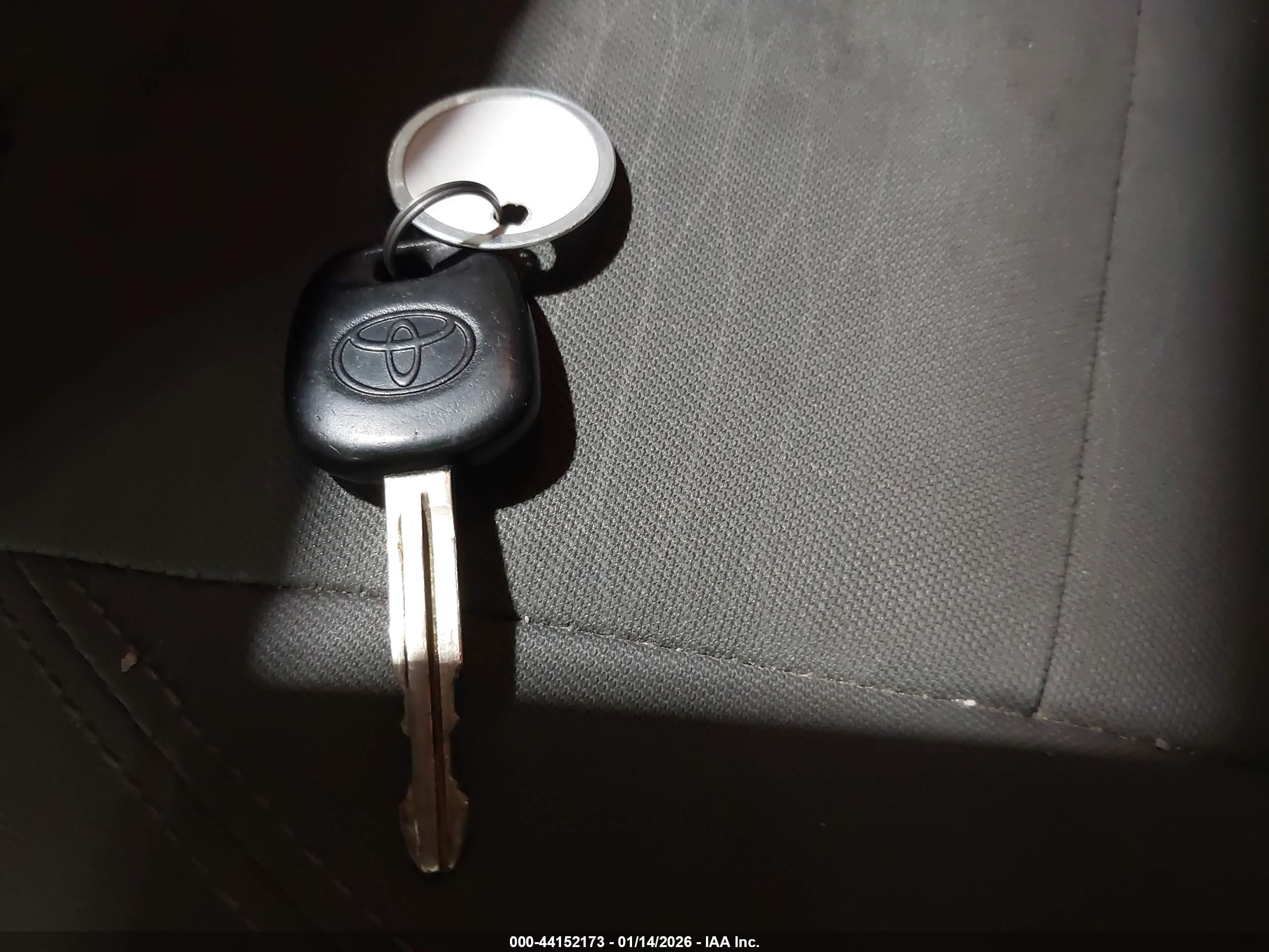 TOYOTA TACOMA image 11