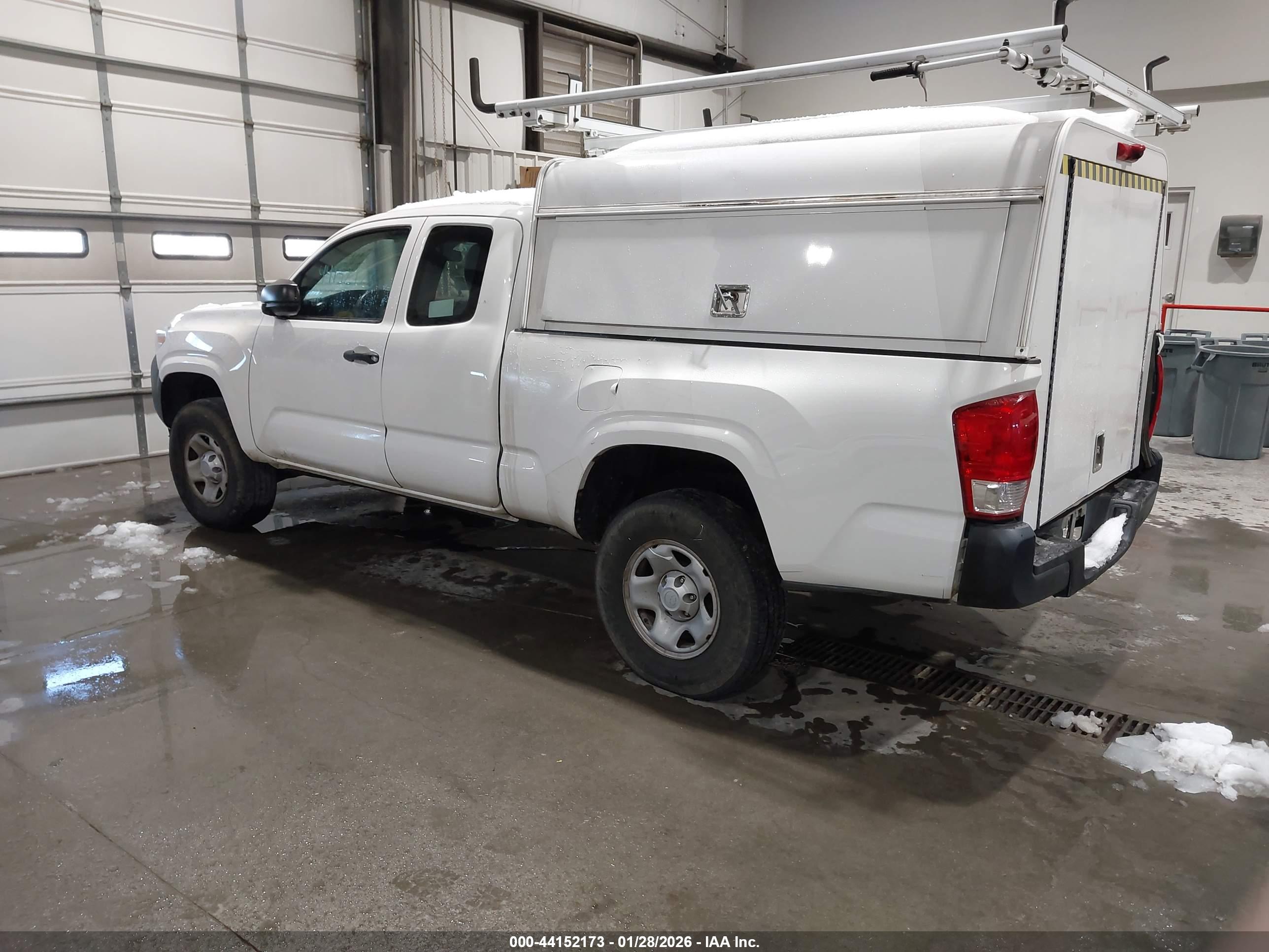 TOYOTA TACOMA image 3
