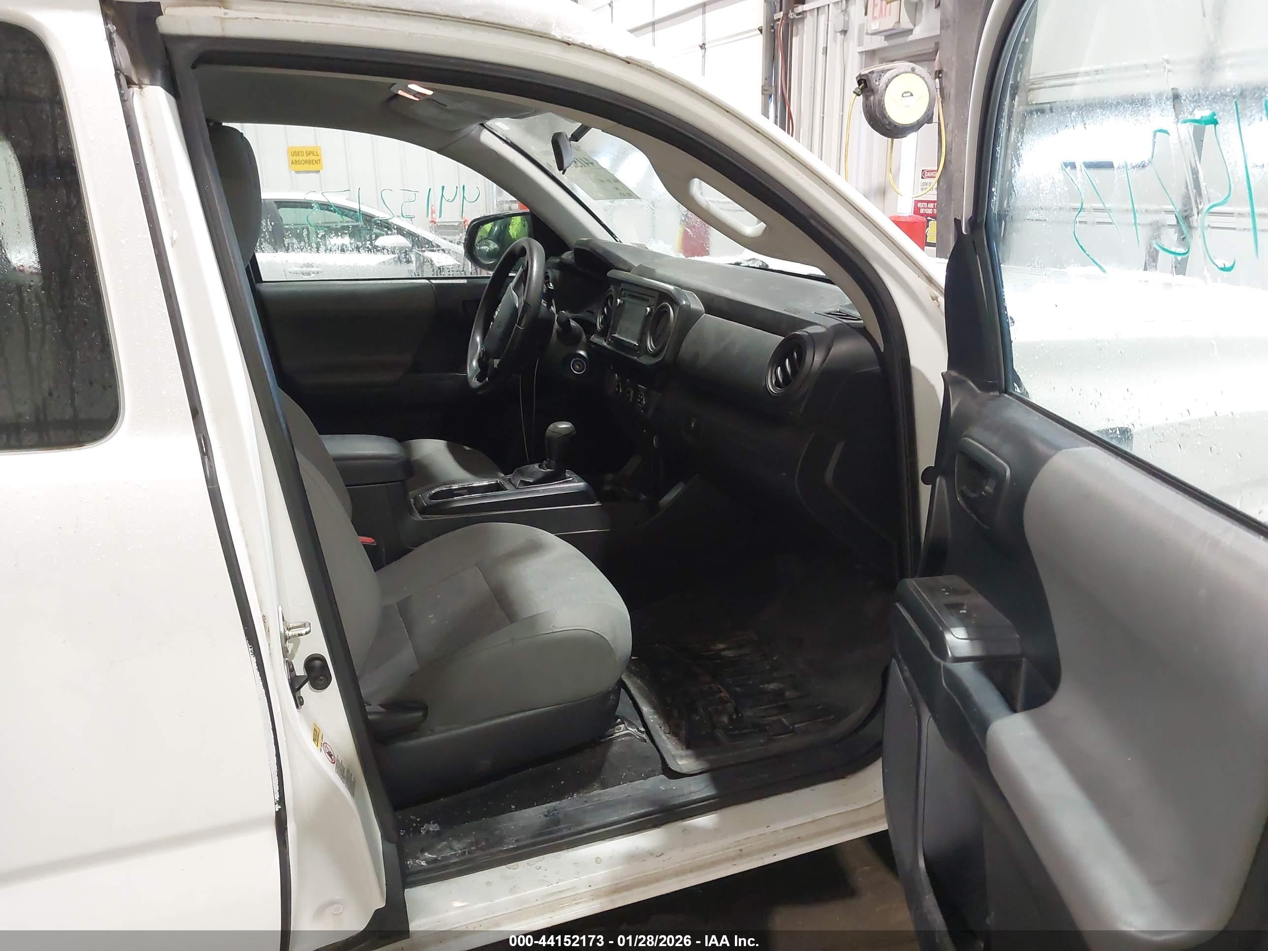 TOYOTA TACOMA image 5