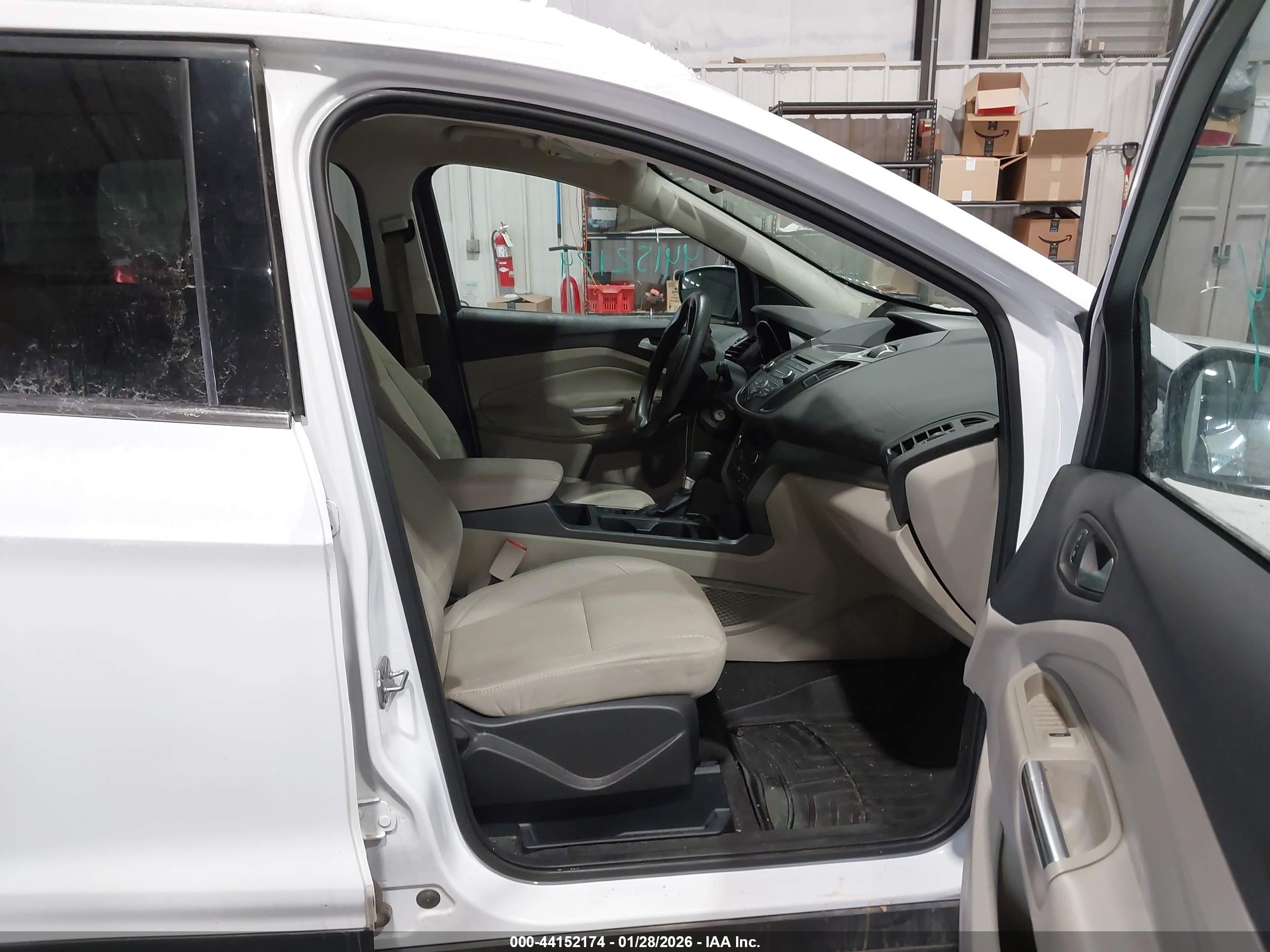 FORD ESCAPE image 5