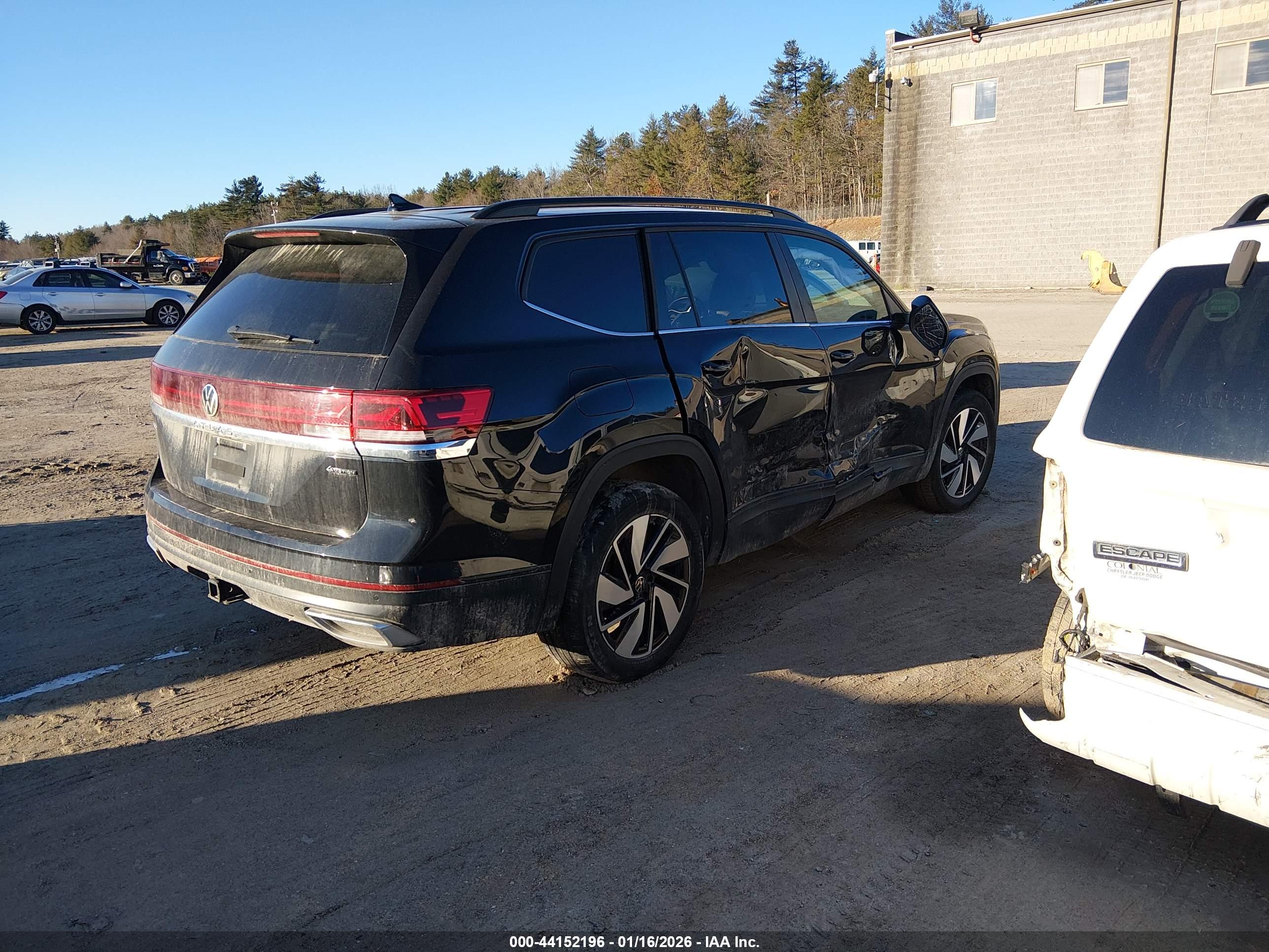VOLKSWAGEN ATLAS image 4