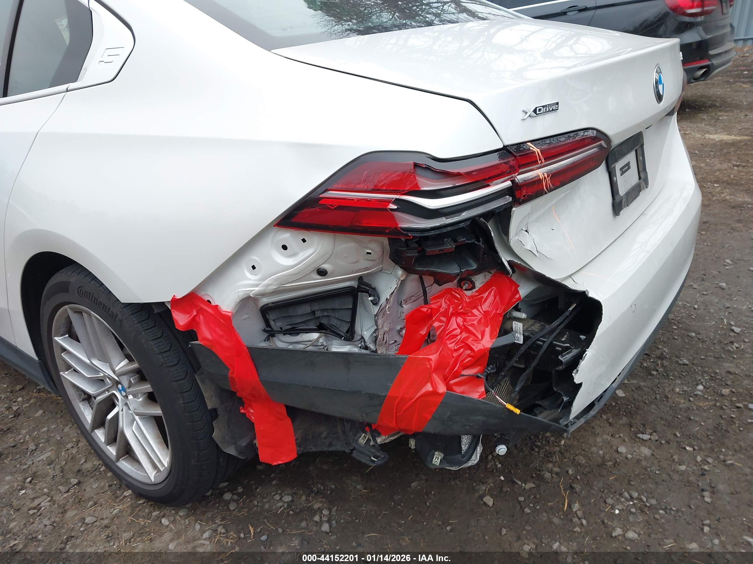 BMW 530I image 6