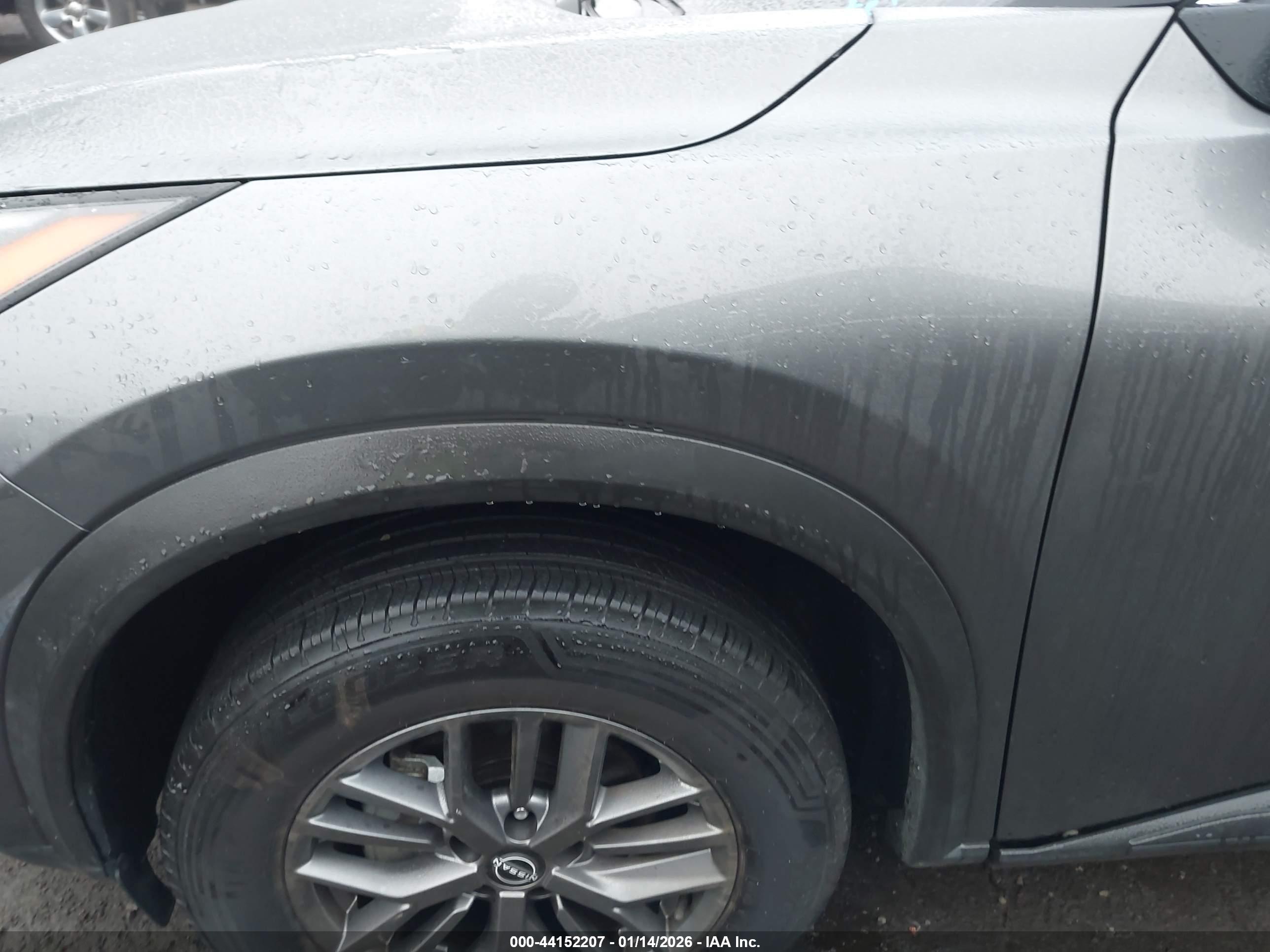 NISSAN ROGUE image 6