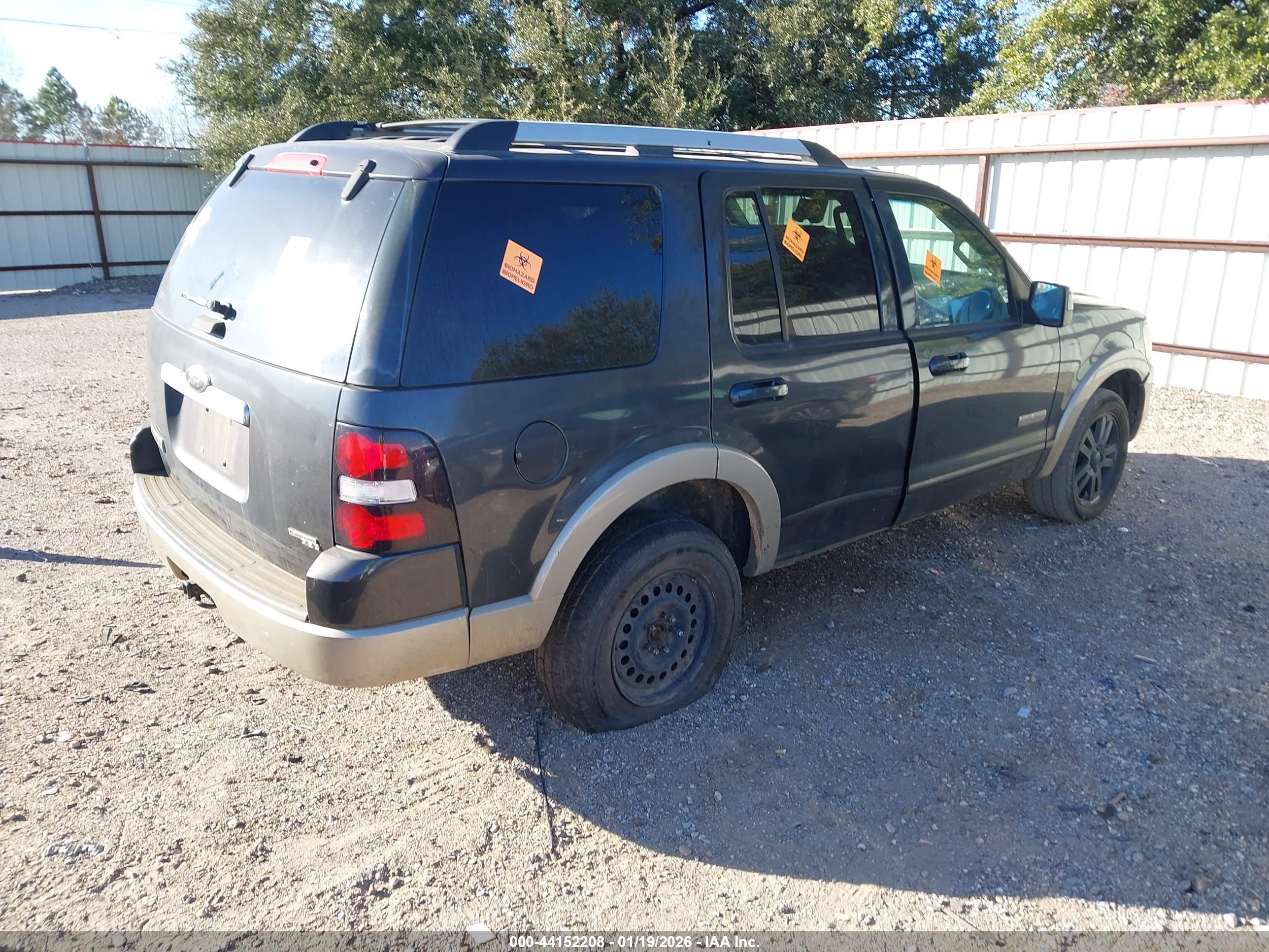 FORD EXPLORER image 4