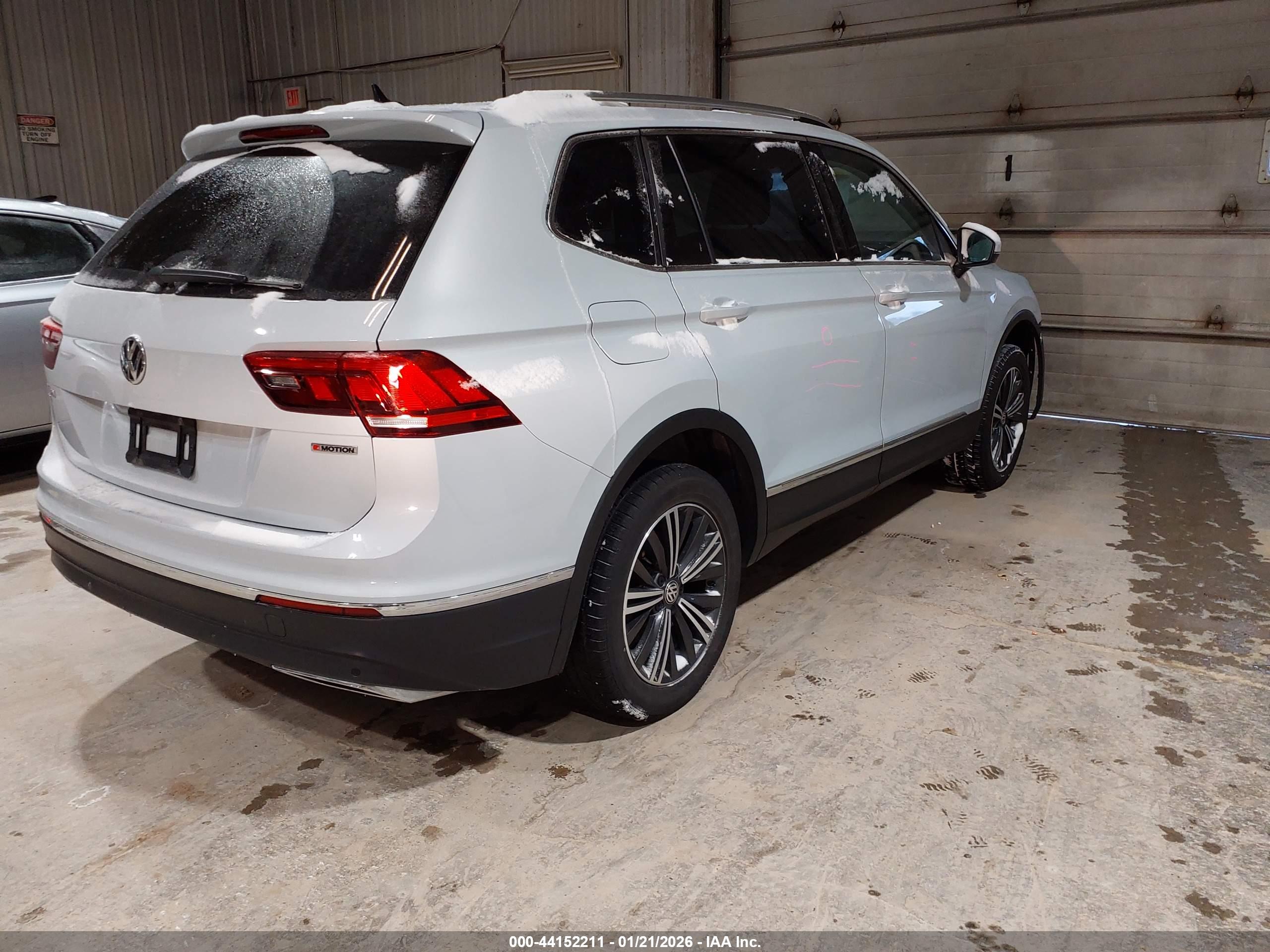 VOLKSWAGEN TIGUAN image 4
