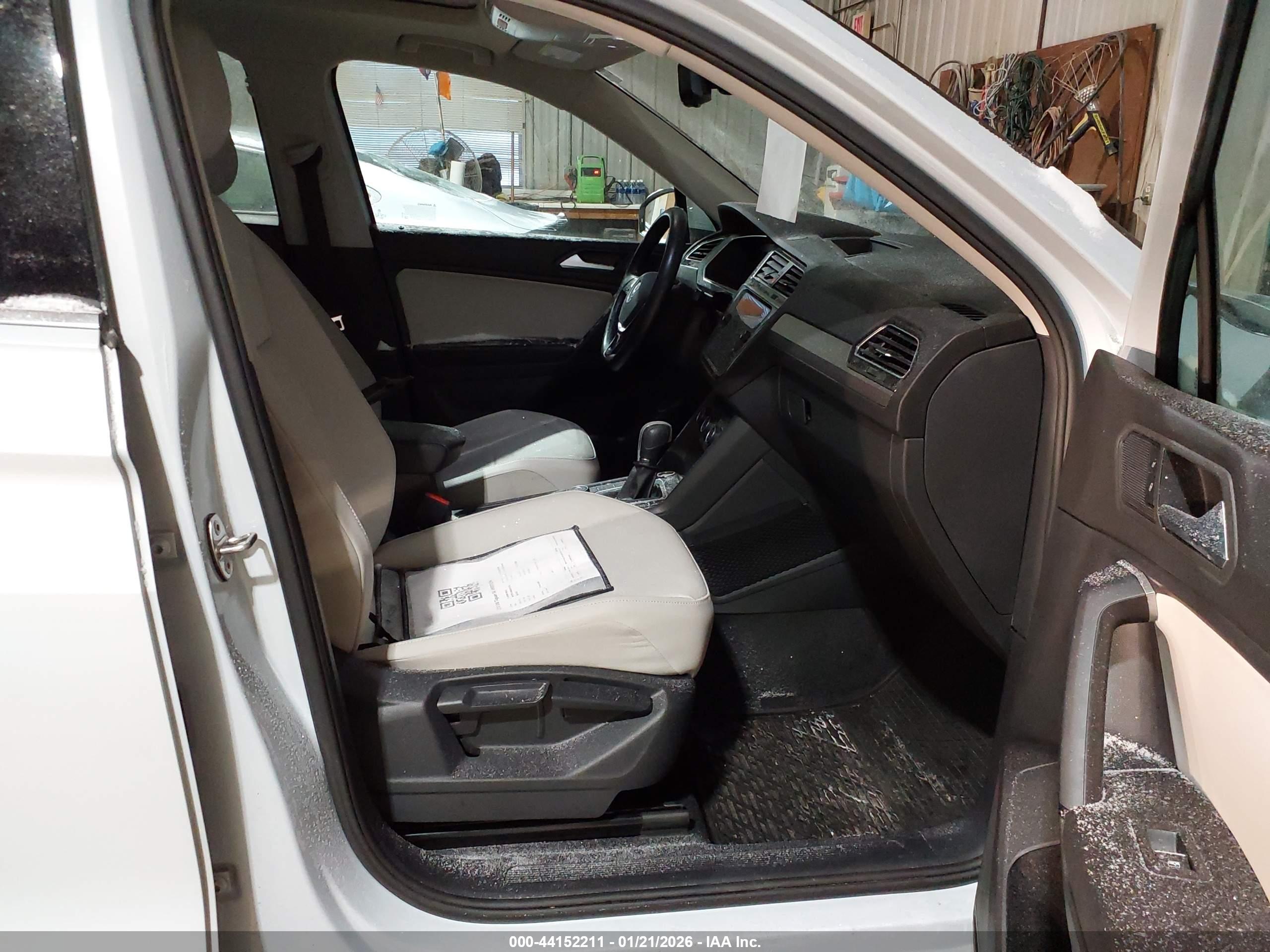 VOLKSWAGEN TIGUAN image 5