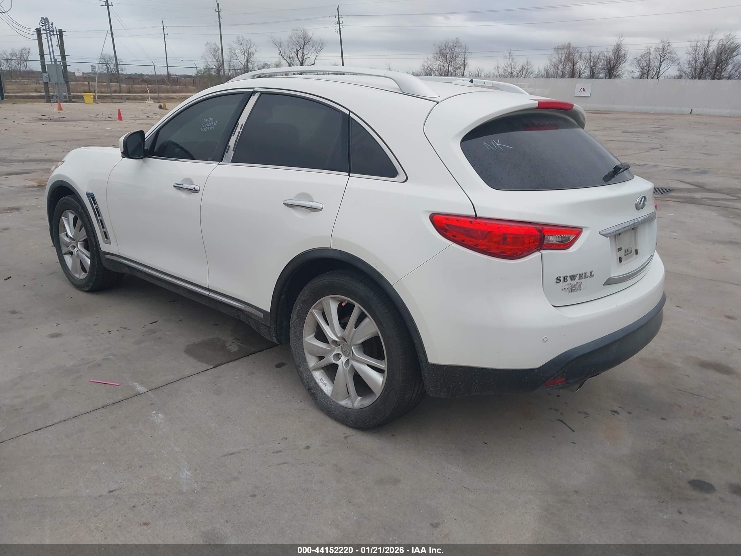 INFINITI FX35 image 3