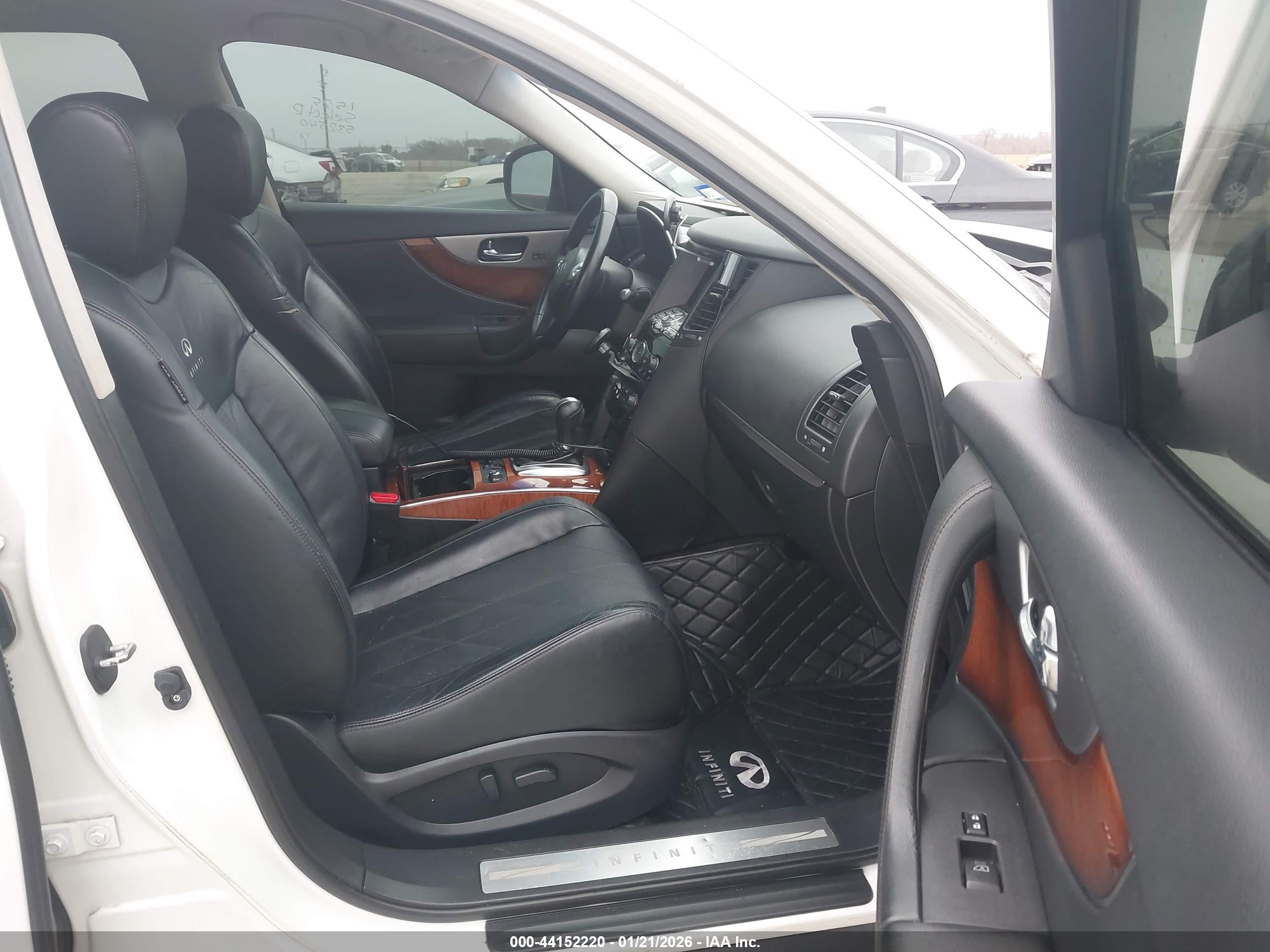 INFINITI FX35 image 5
