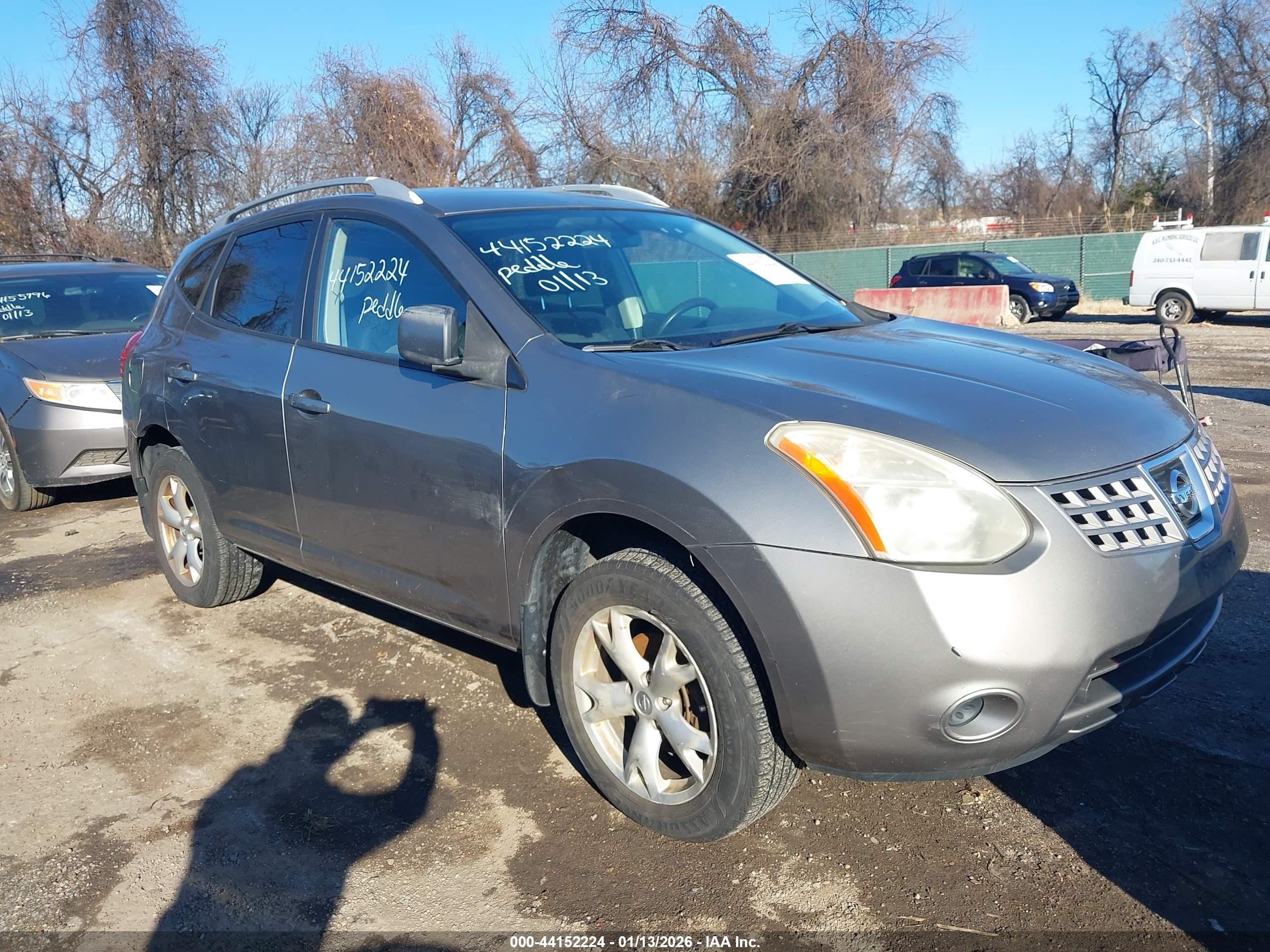 NISSAN ROGUE image 6