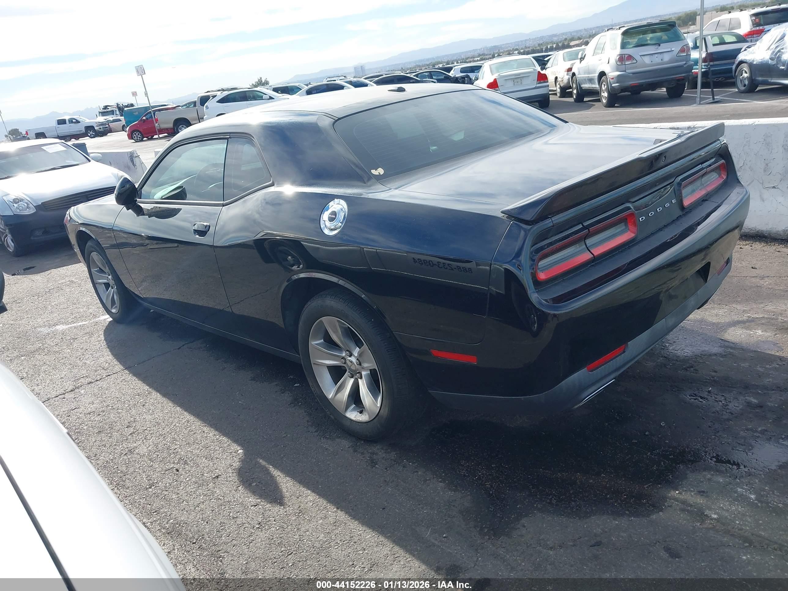DODGE CHALLENGER image 3