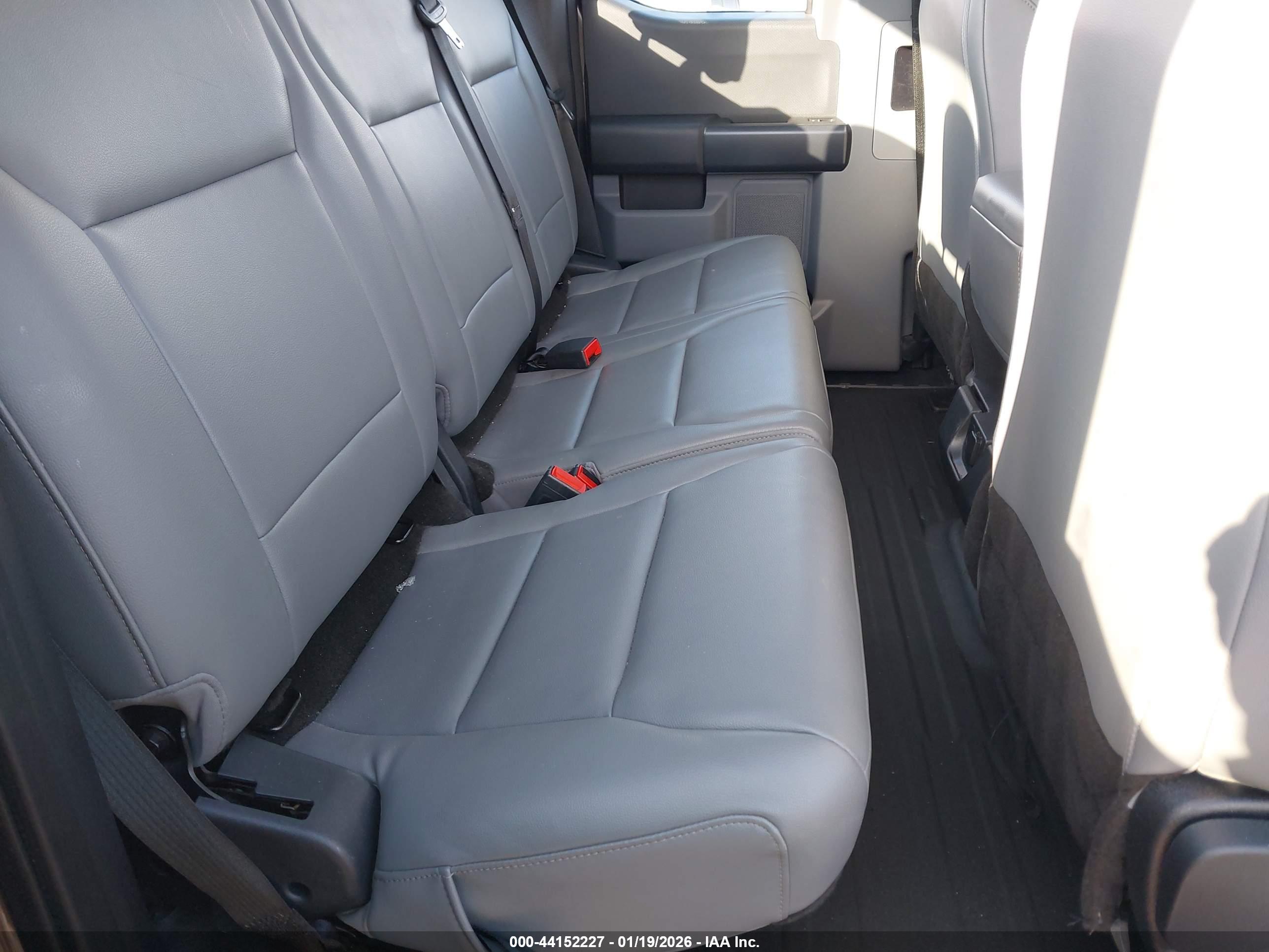 FORD F-150 image 8